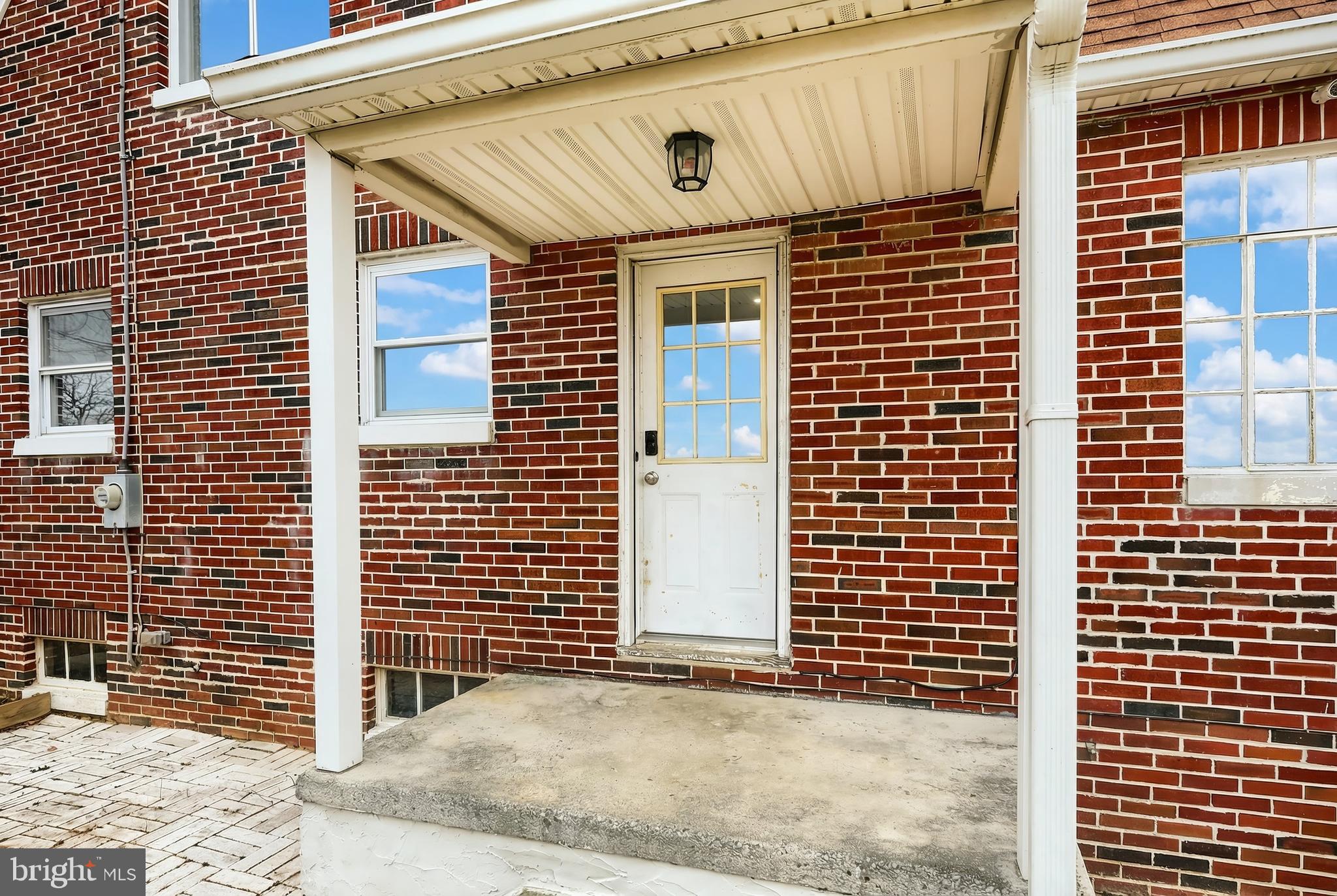 314 S PLEASANT AVENUE