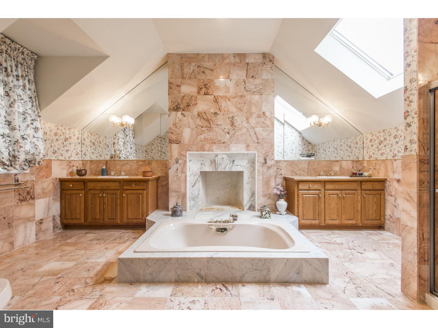 WILLOW RUN - Residential