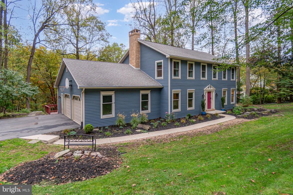 Photo of 1565 Brookline Drive, HUMMELSTOWN, PA 17036 (MLS # PADA2050690)