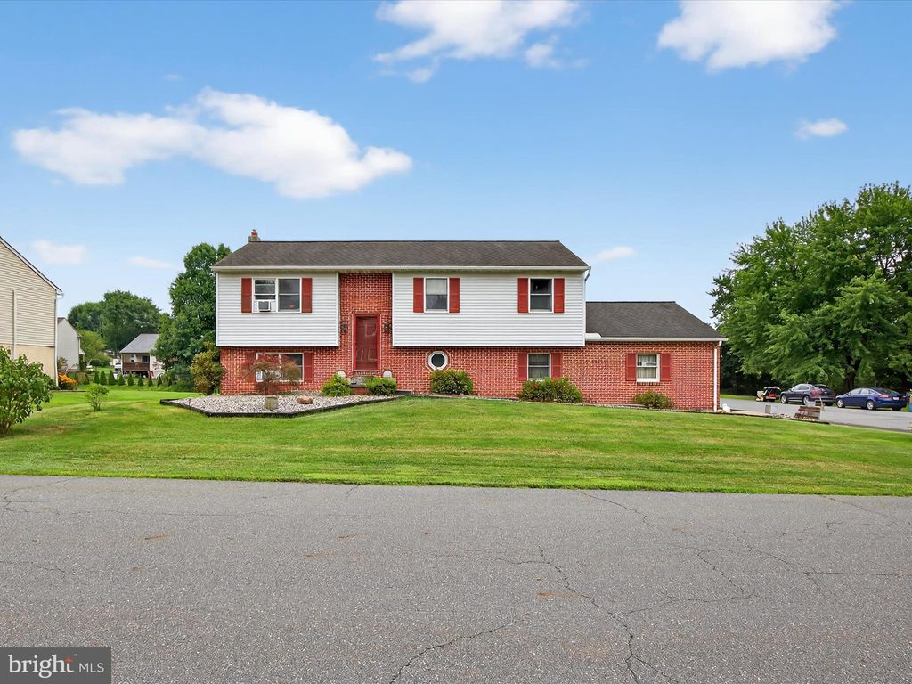 Photo of 126 Olde School Lane, NARVON, PA 17555 (MLS # PALA2074344)