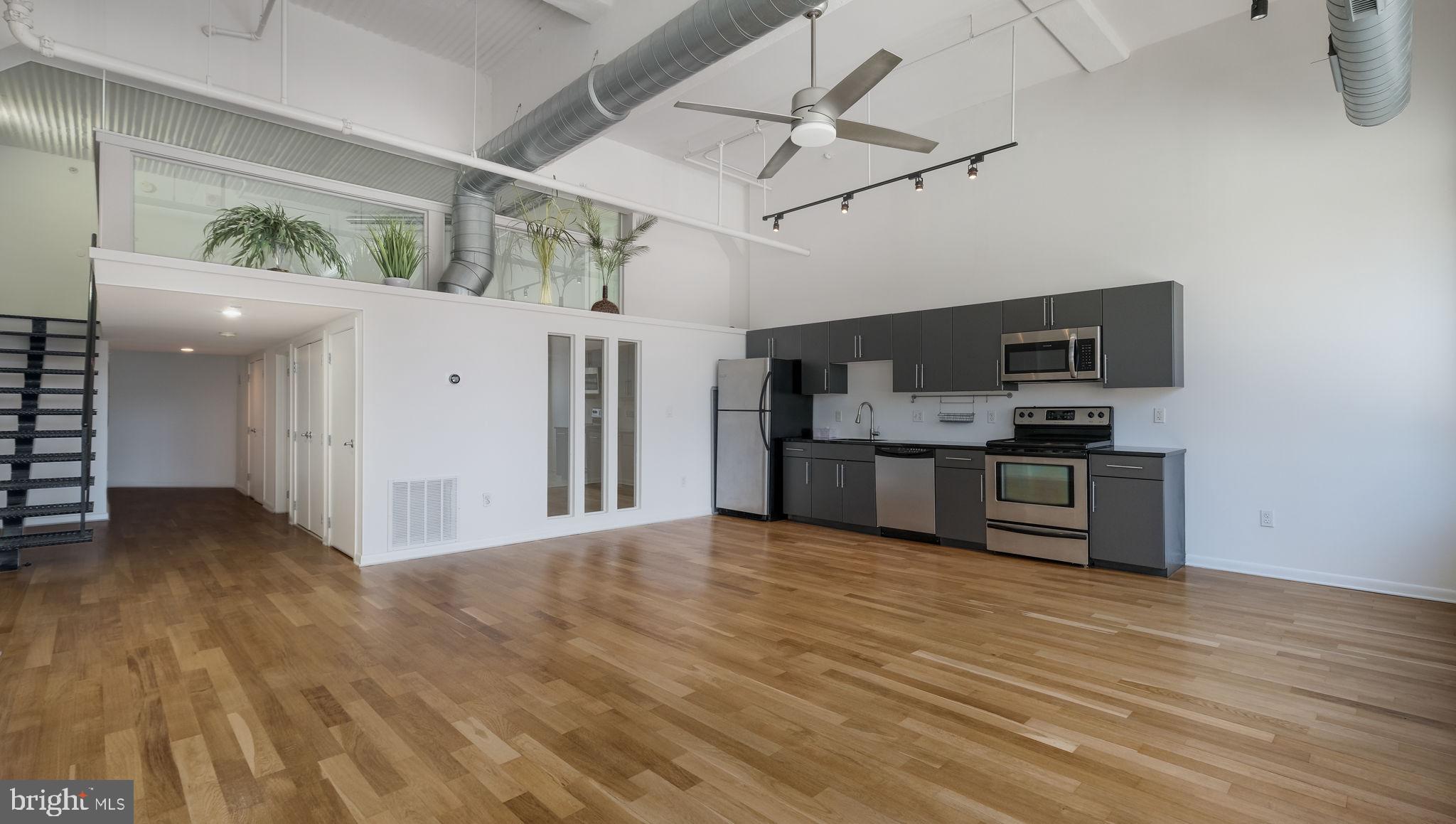 2200 ARCH STREET 313