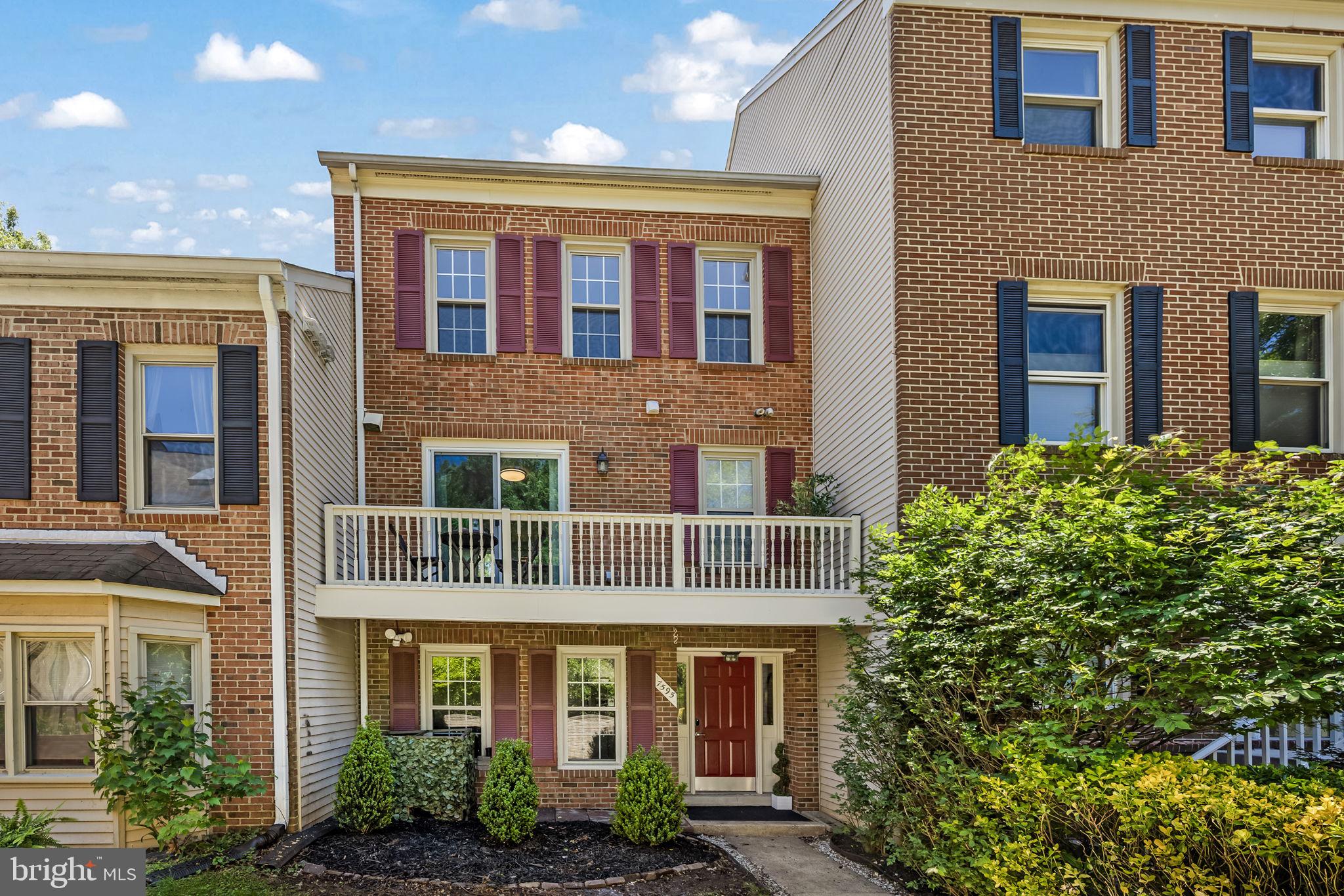 YACHT CLUB AT SEQUOIA VILLAGE - Residential