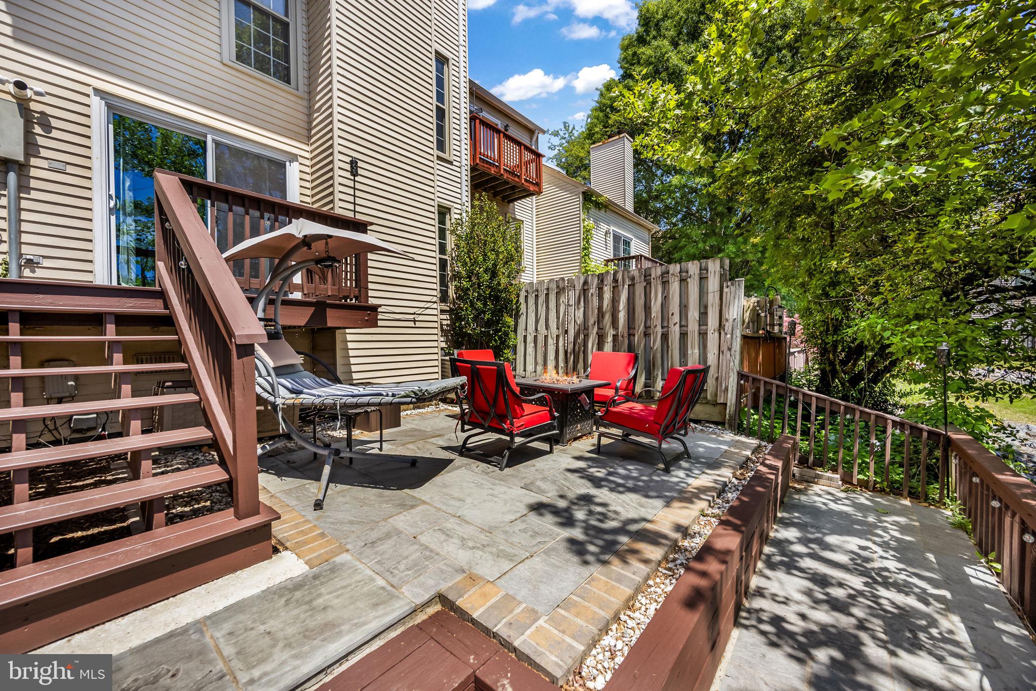 YACHT CLUB AT SEQUOIA VILLAGE - Residential