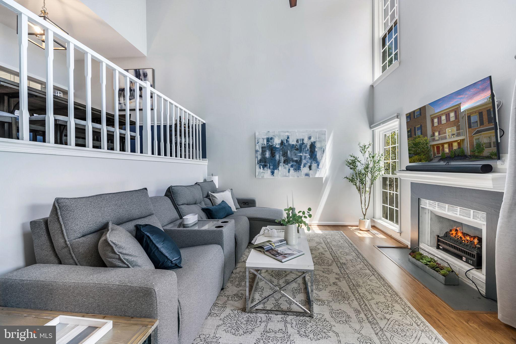 YACHT CLUB AT SEQUOIA VILLAGE - Residential