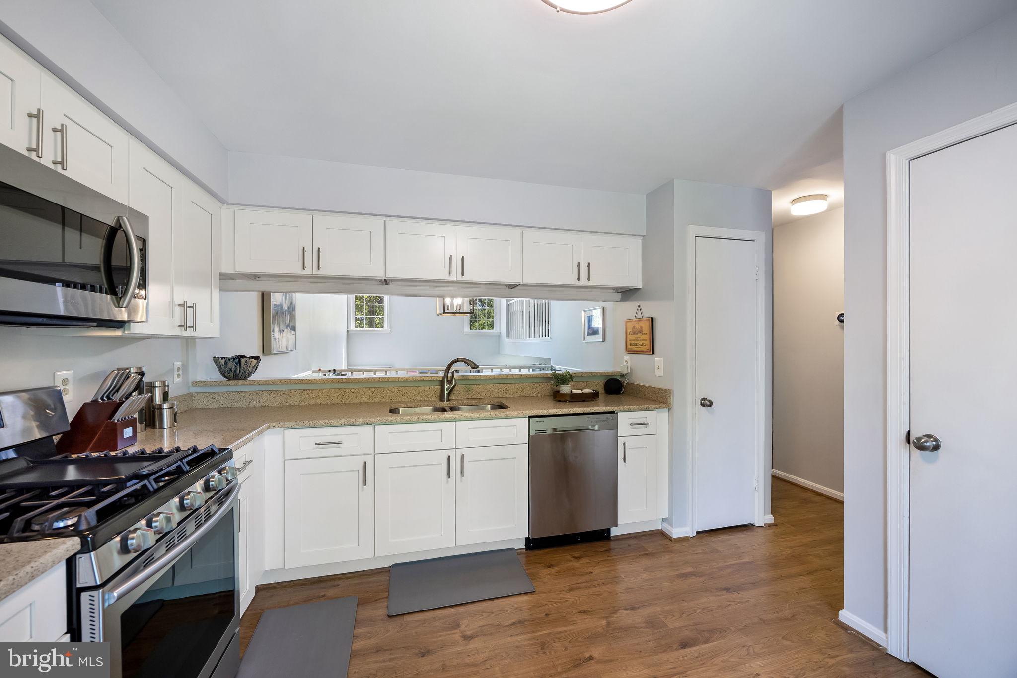 YACHT CLUB AT SEQUOIA VILLAGE - Residential