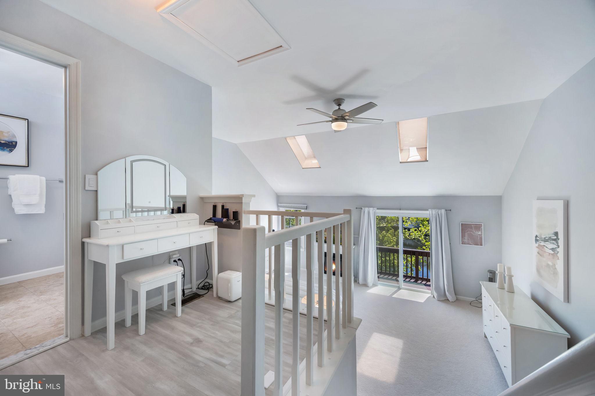 YACHT CLUB AT SEQUOIA VILLAGE - Residential