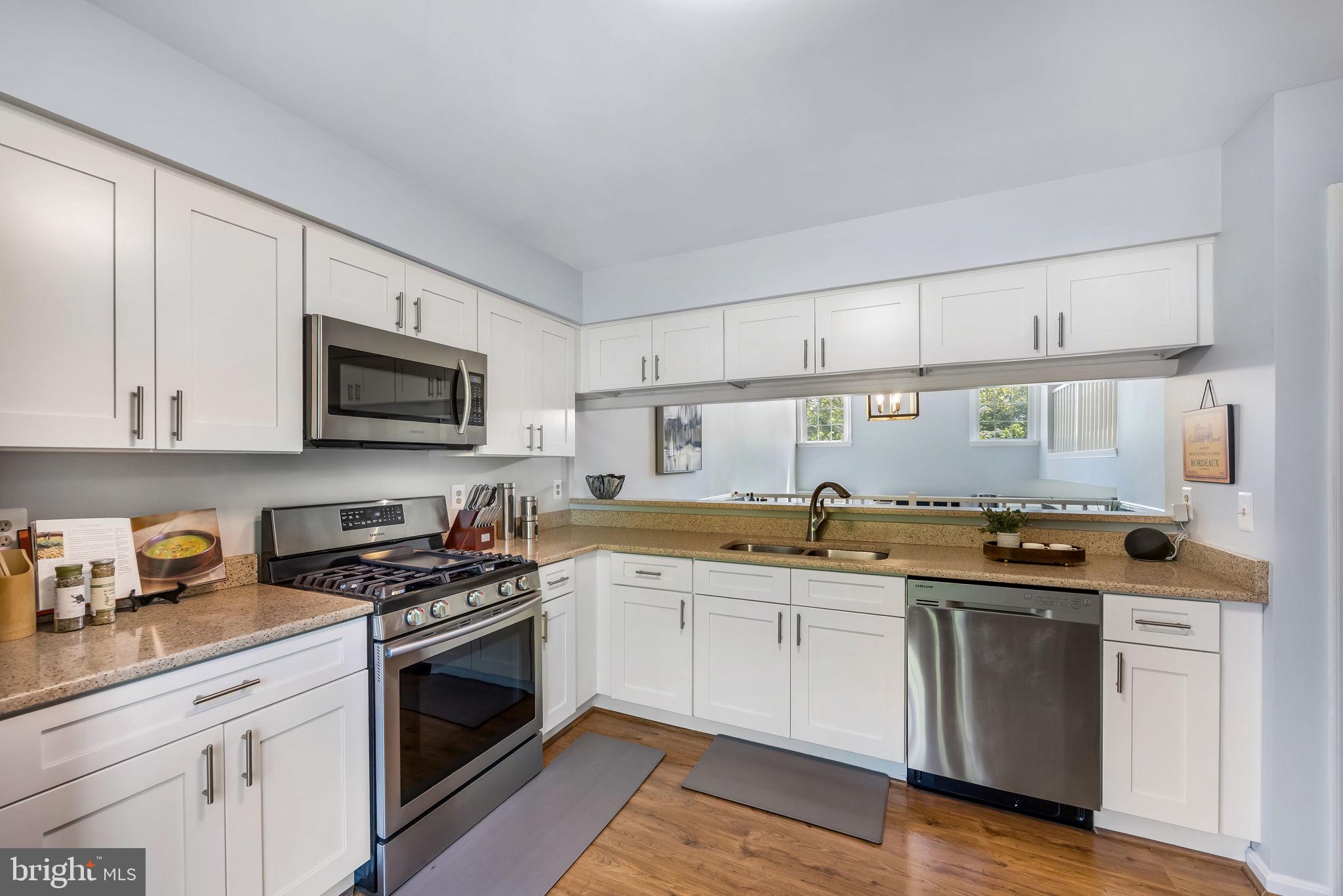 YACHT CLUB AT SEQUOIA VILLAGE - Residential