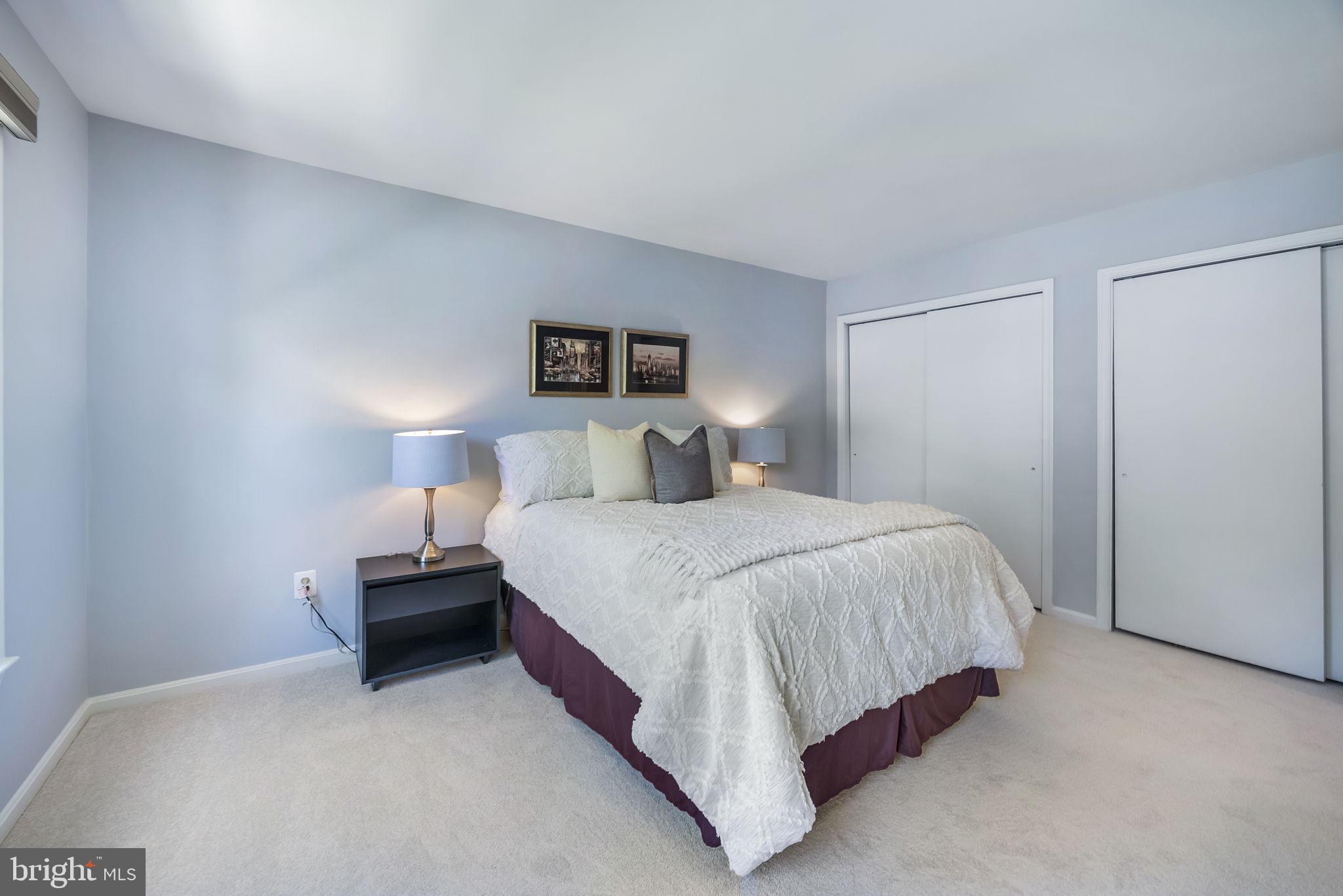 YACHT CLUB AT SEQUOIA VILLAGE - Residential