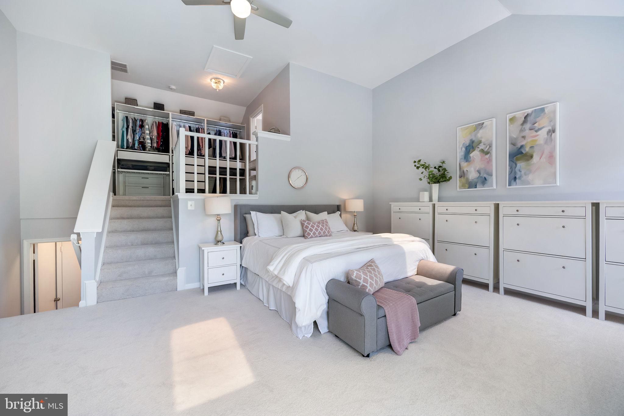 YACHT CLUB AT SEQUOIA VILLAGE - Residential