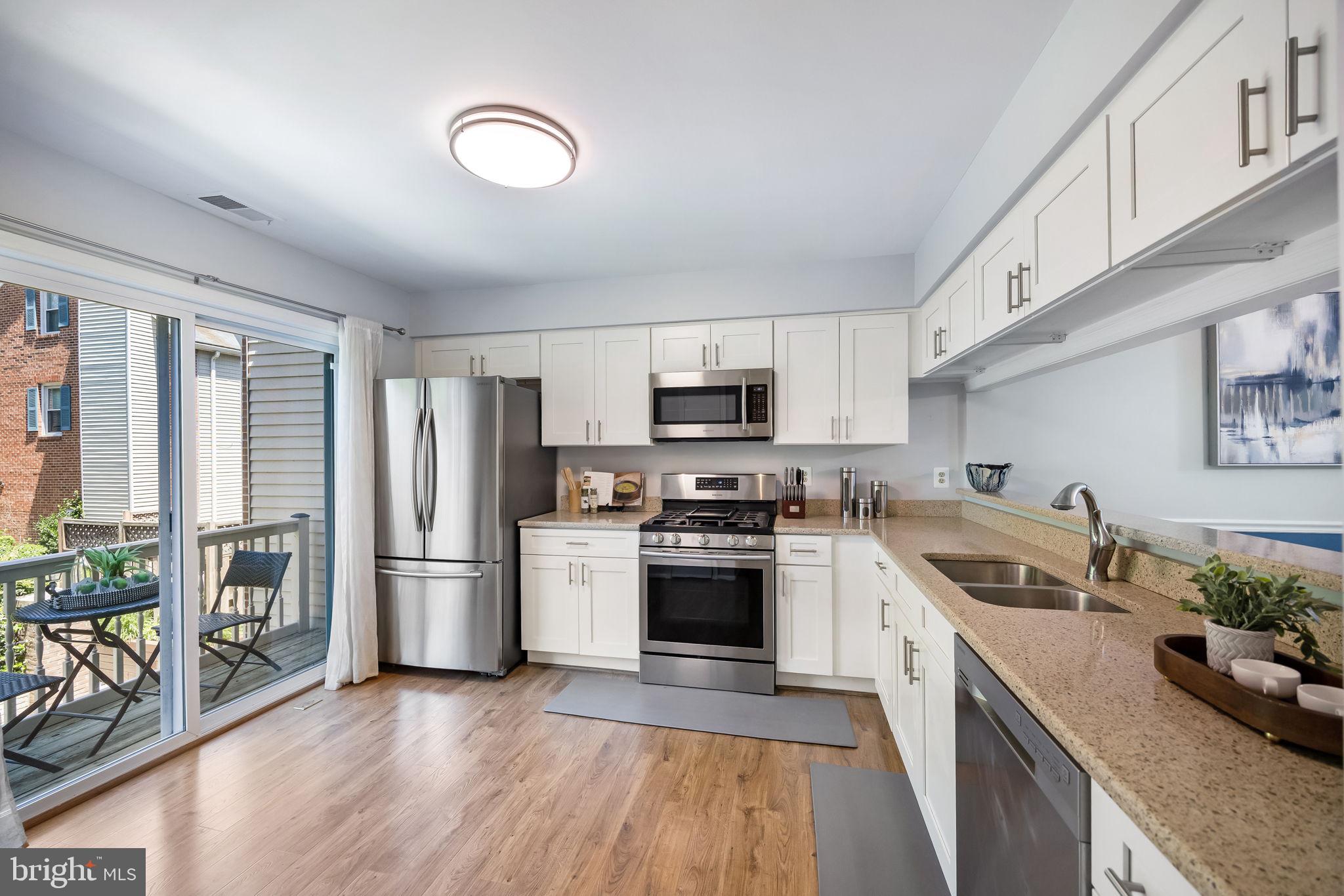 7595 CHRISLAND COVE
