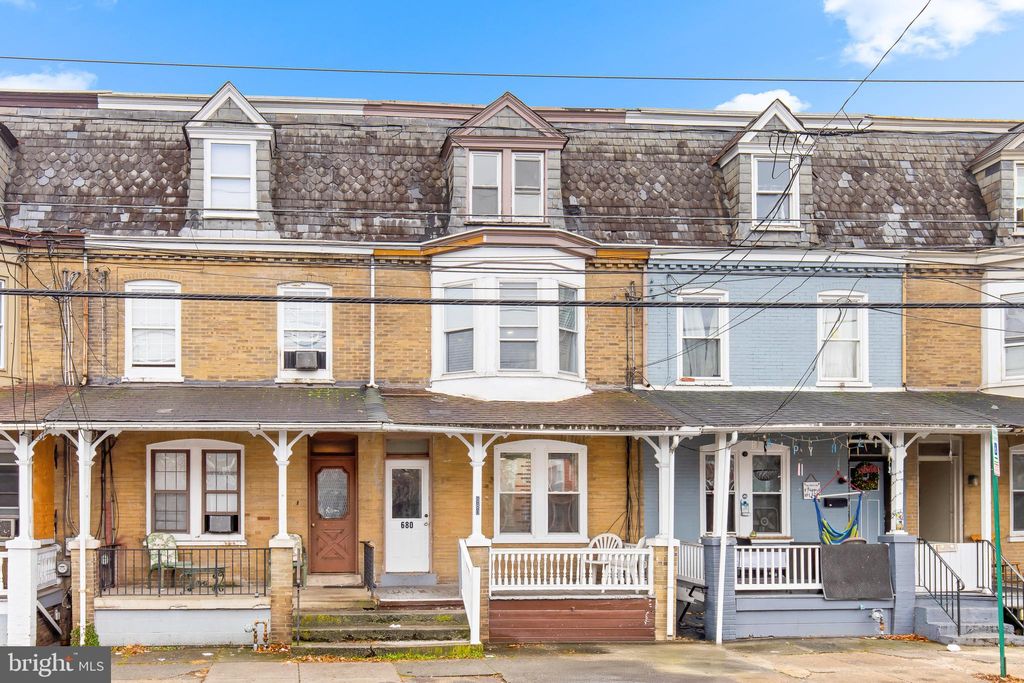 Photo of 680 Columbia Avenue, LANCASTER, PA 17603 (MLS # PALA2062552)