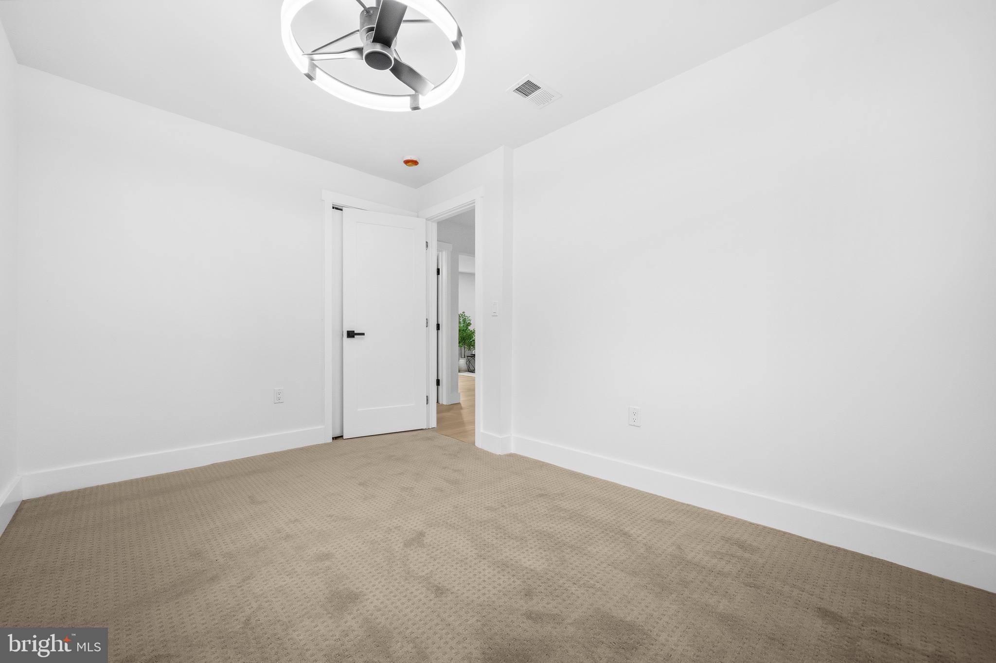 WASHINGTON SUBURBAN HOME - Residential