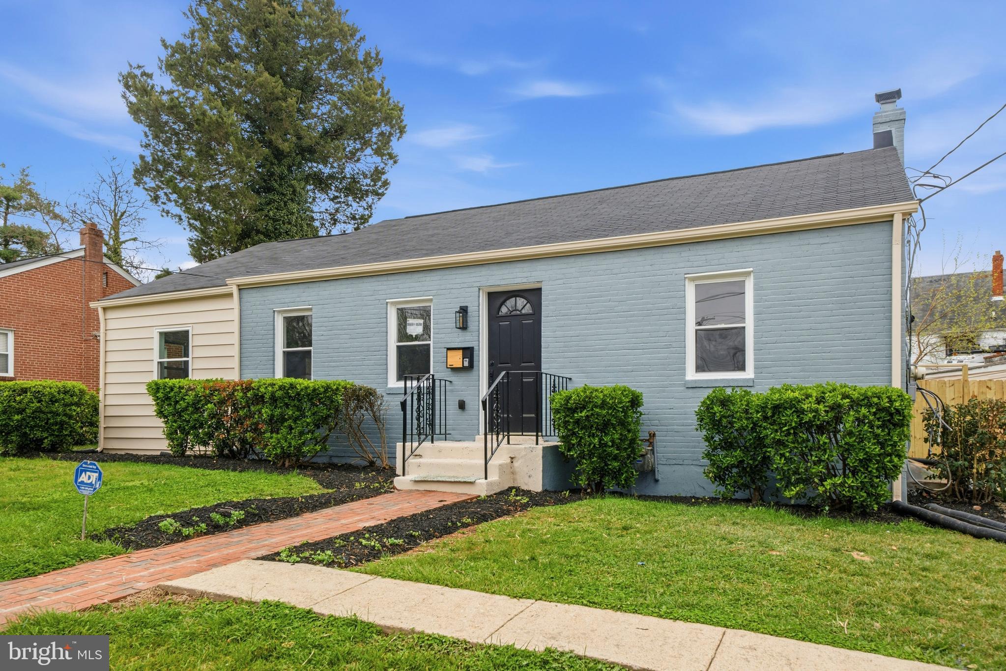 WASHINGTON SUBURBAN HOME - Residential