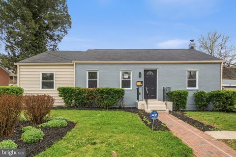 5601 SPRING ROAD BLADENSBURG MD 20710