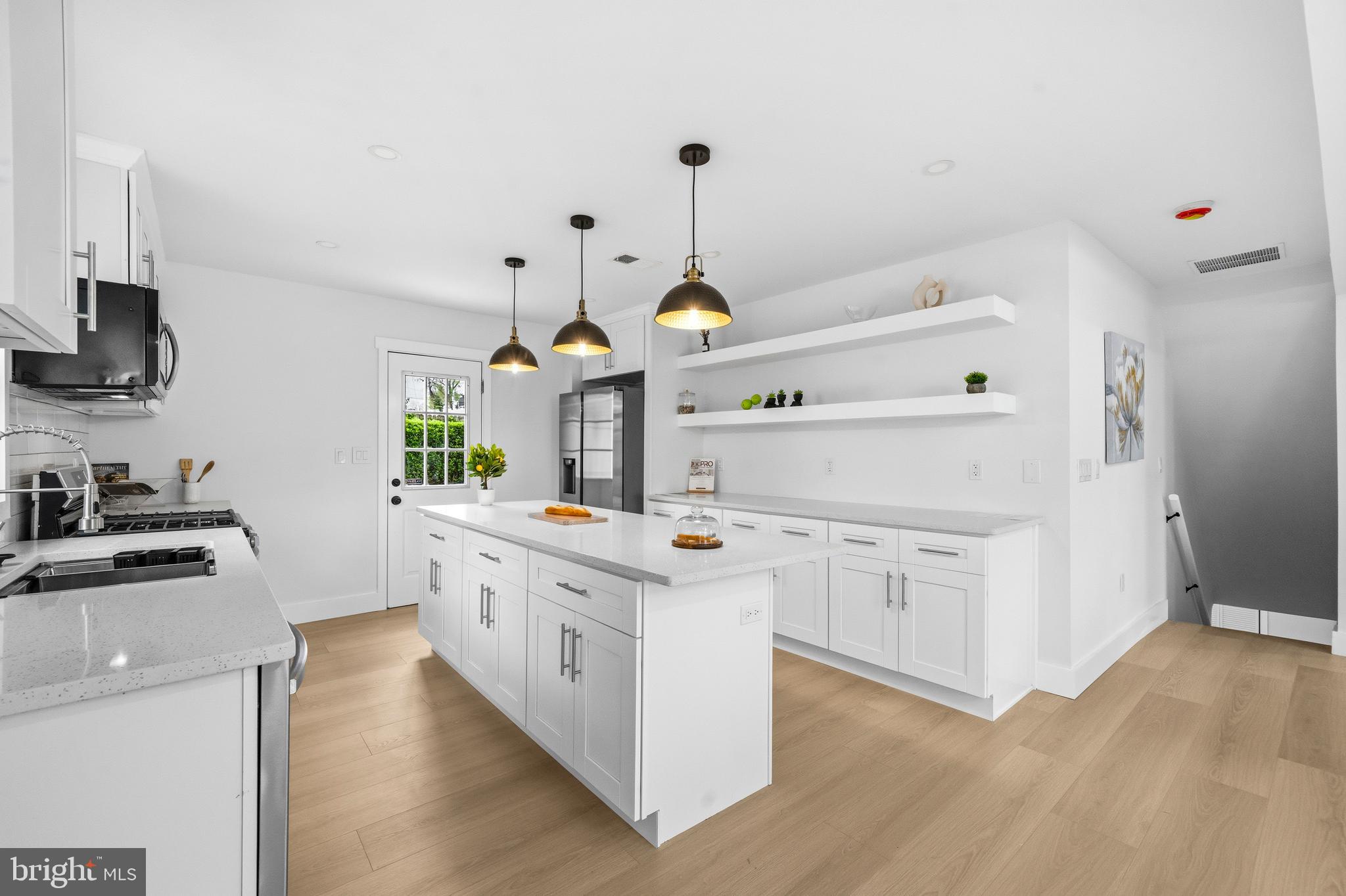 WASHINGTON SUBURBAN HOME - Residential