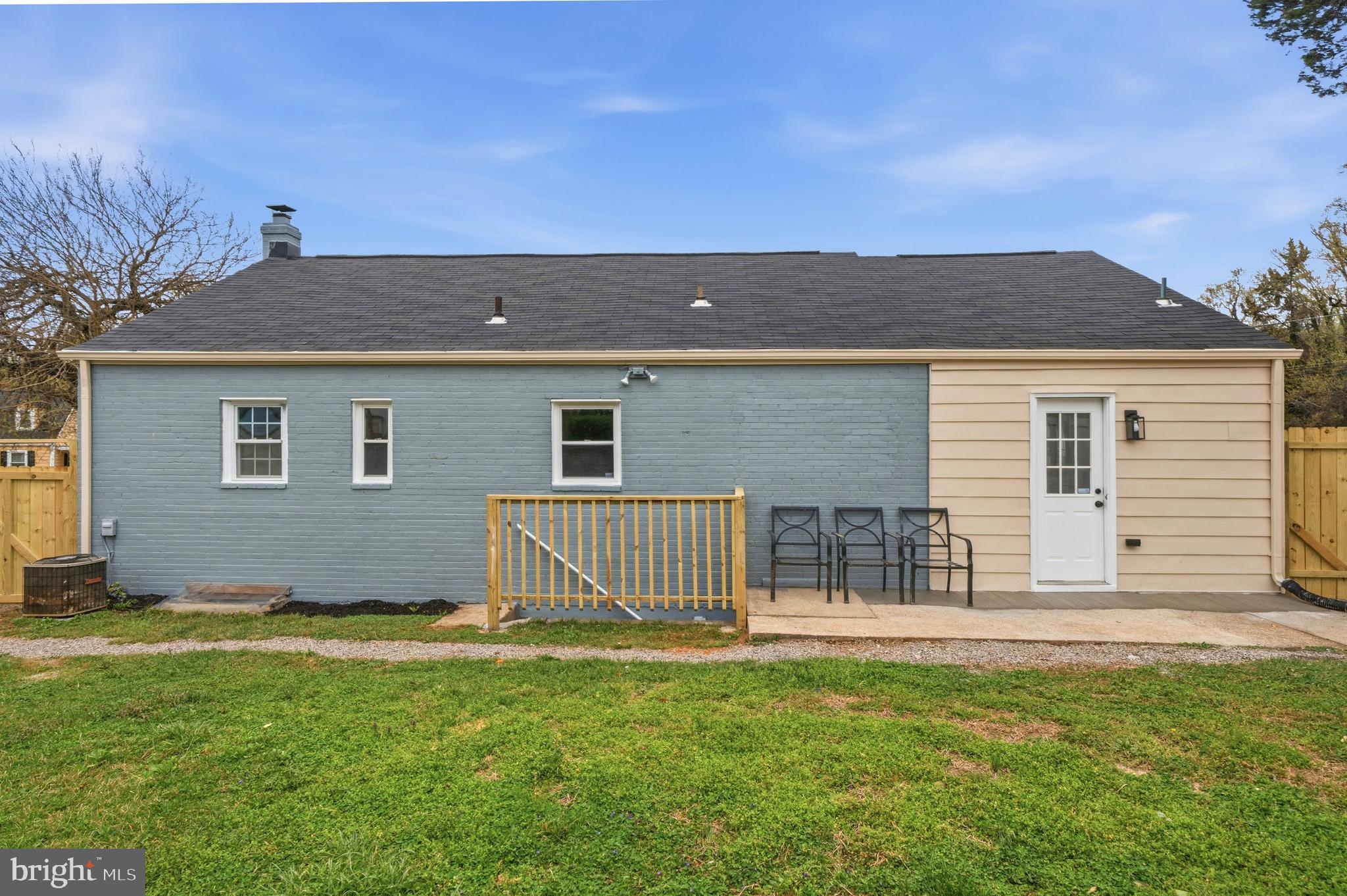 WASHINGTON SUBURBAN HOME - Residential