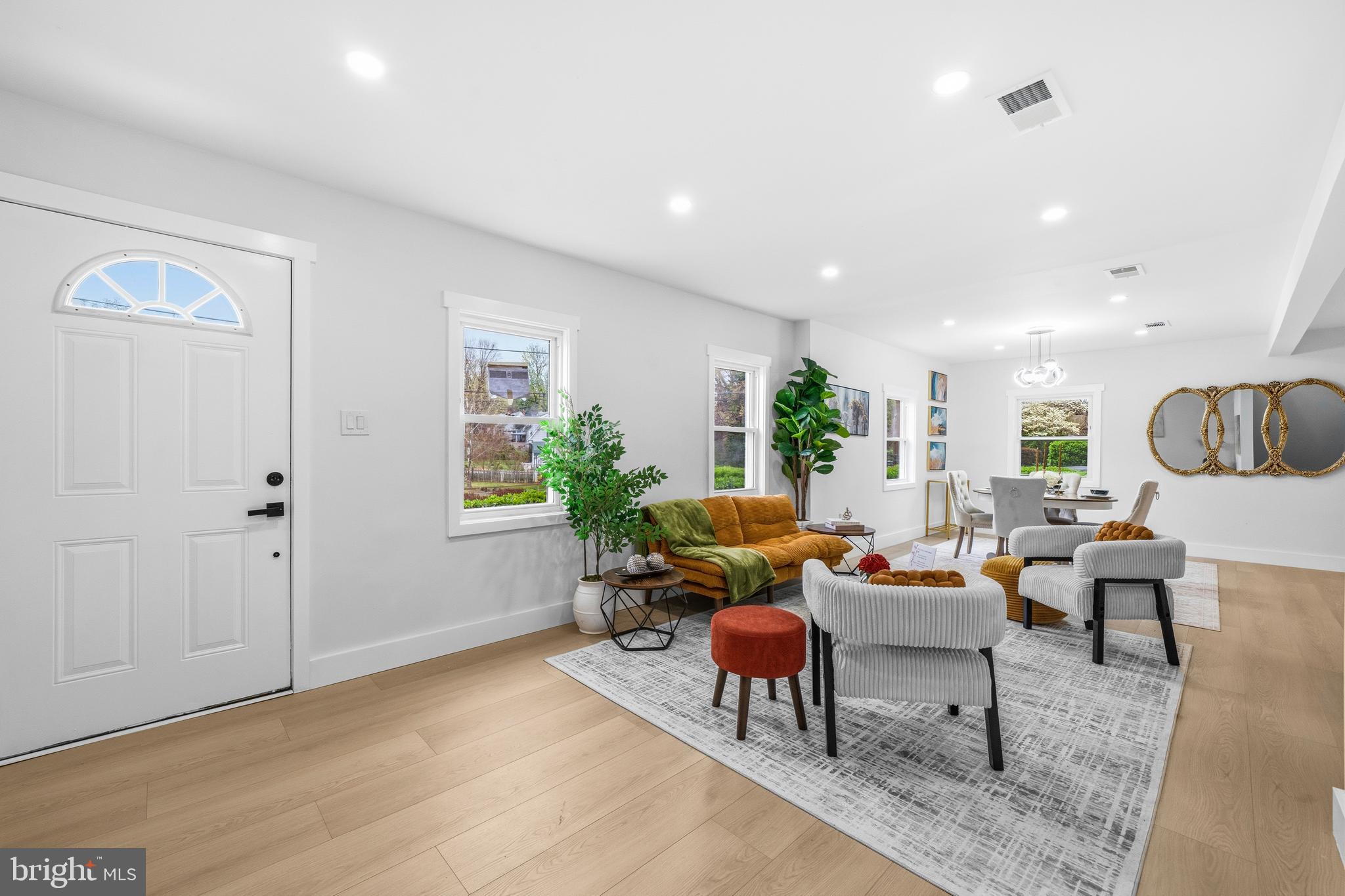 WASHINGTON SUBURBAN HOME - Residential