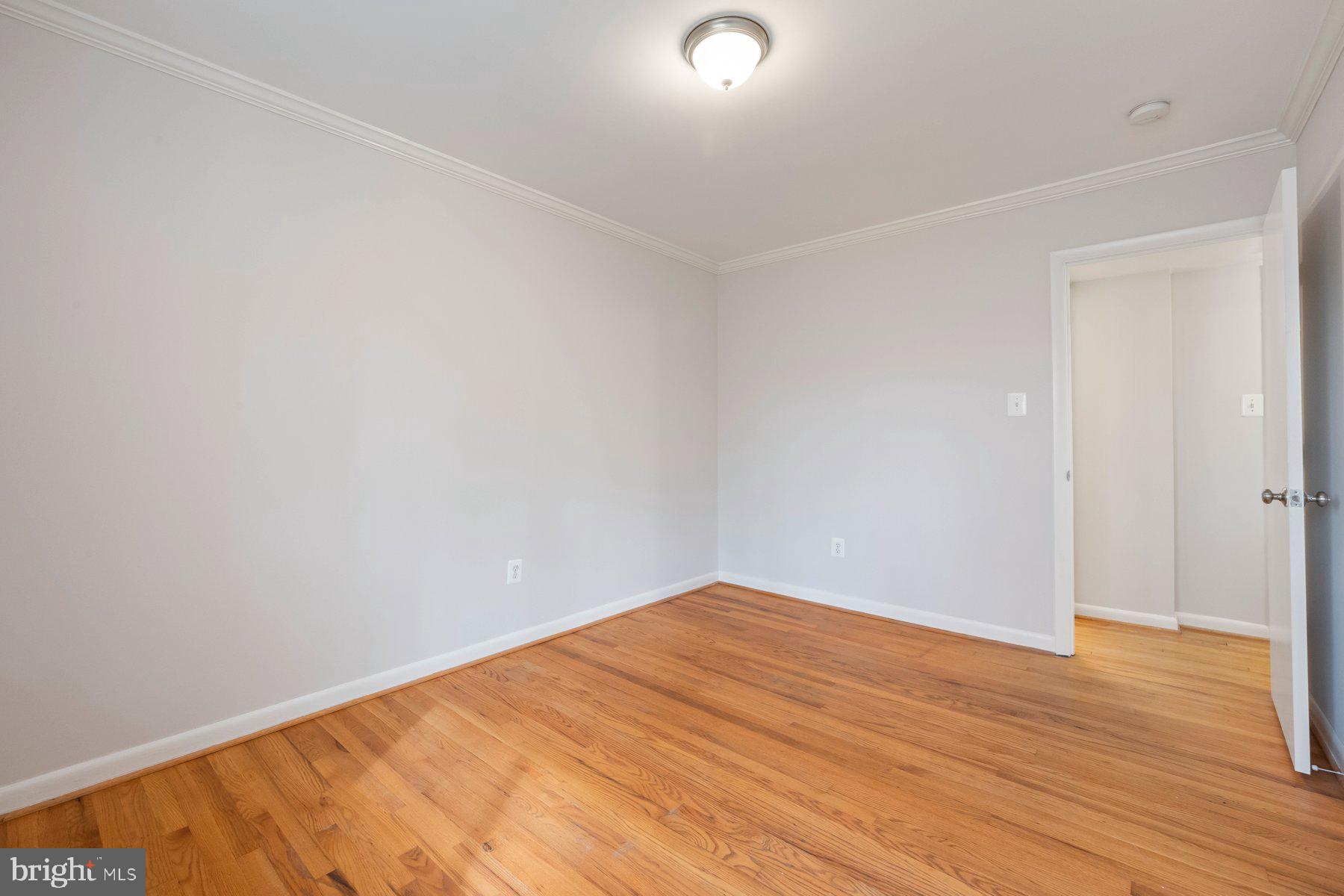 LONDON TERRACE - Residential Lease