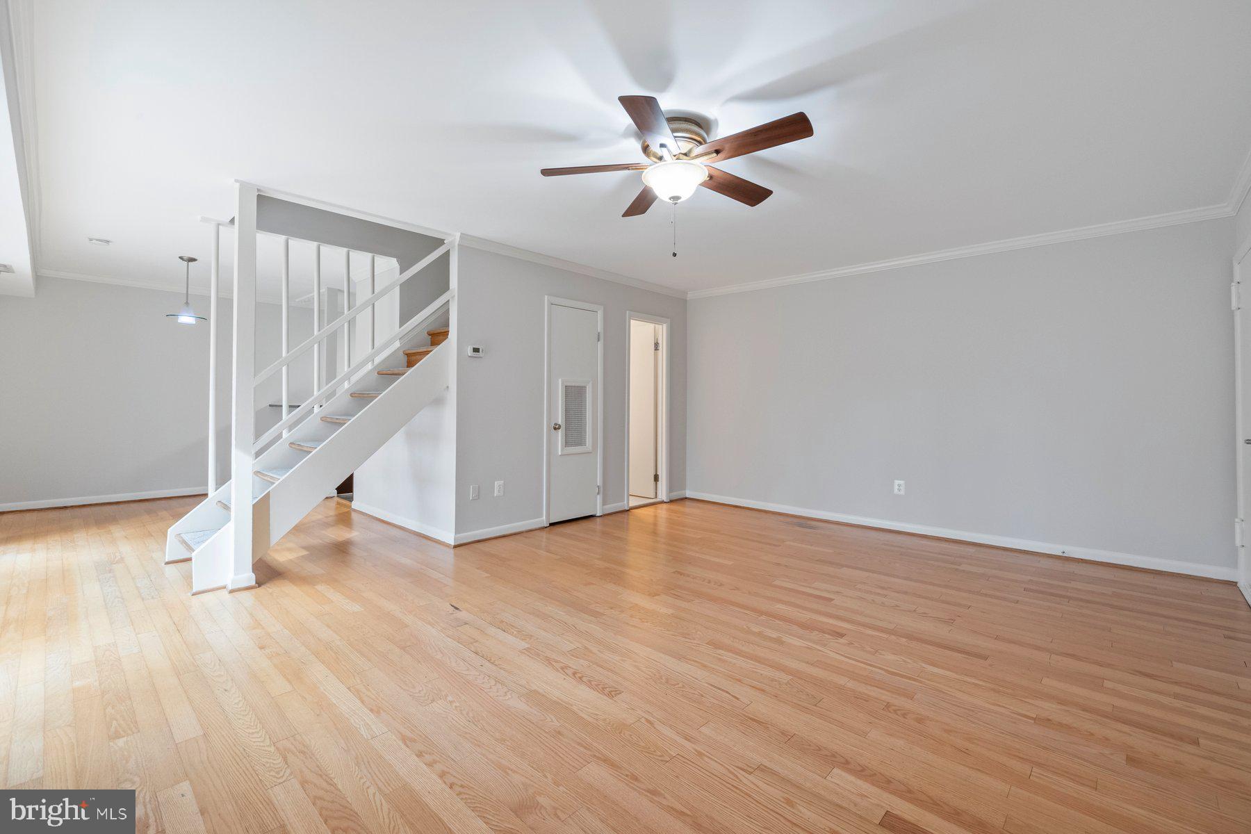 LONDON TERRACE - Residential Lease