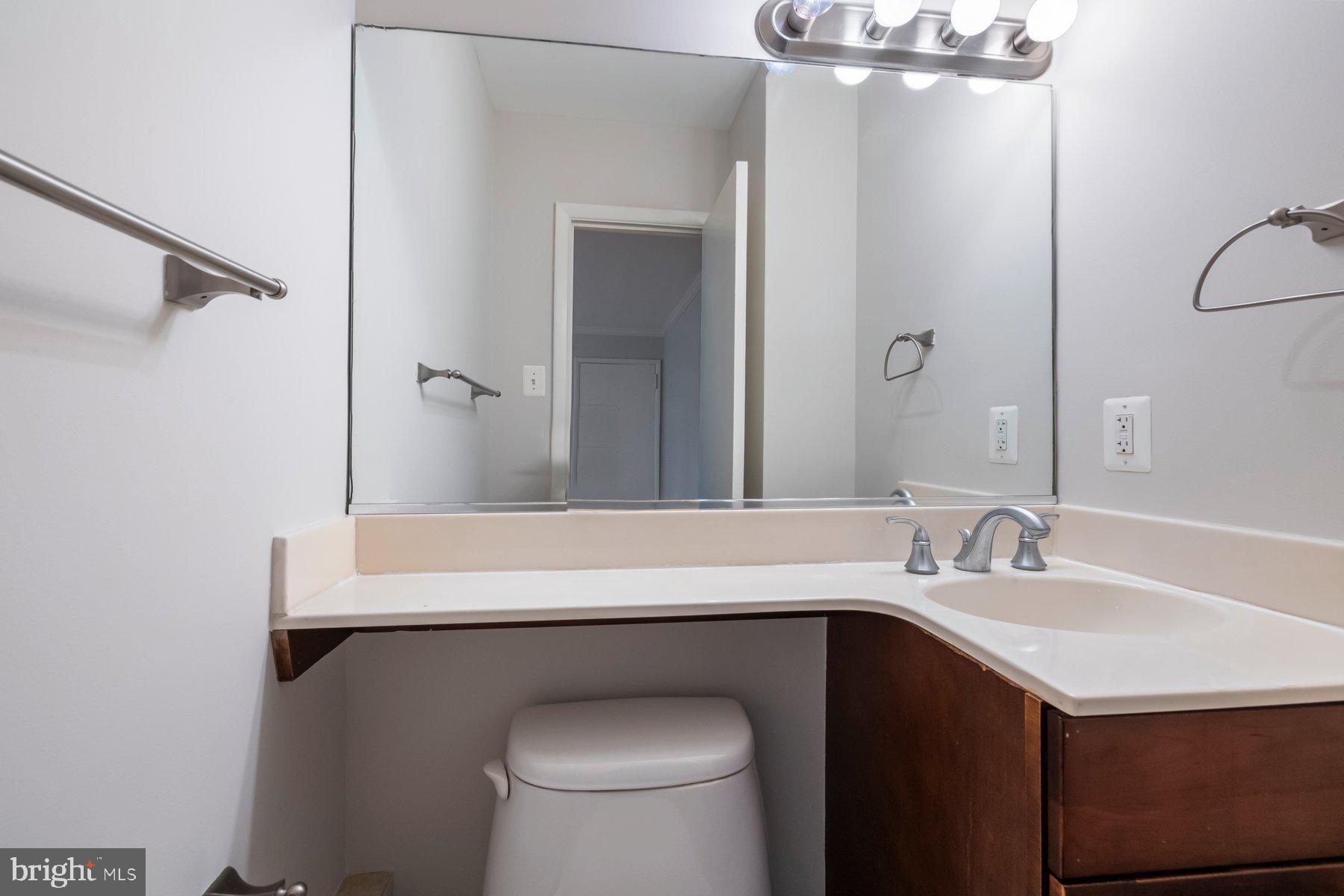 LONDON TERRACE - Residential Lease