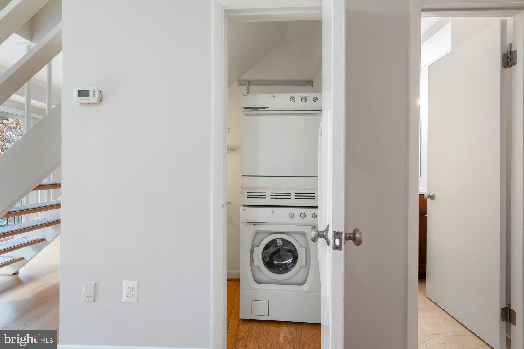 LONDON TERRACE - Residential Lease