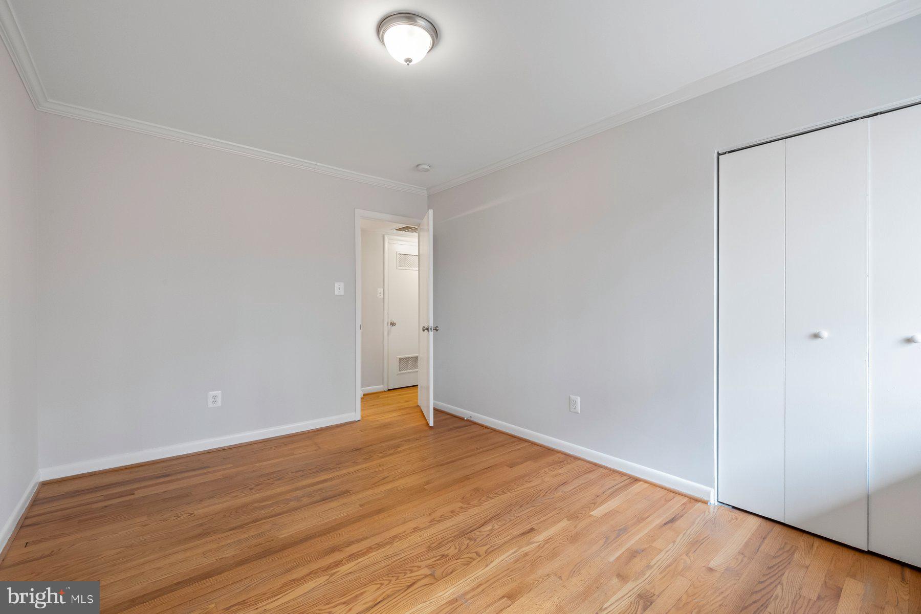 LONDON TERRACE - Residential Lease