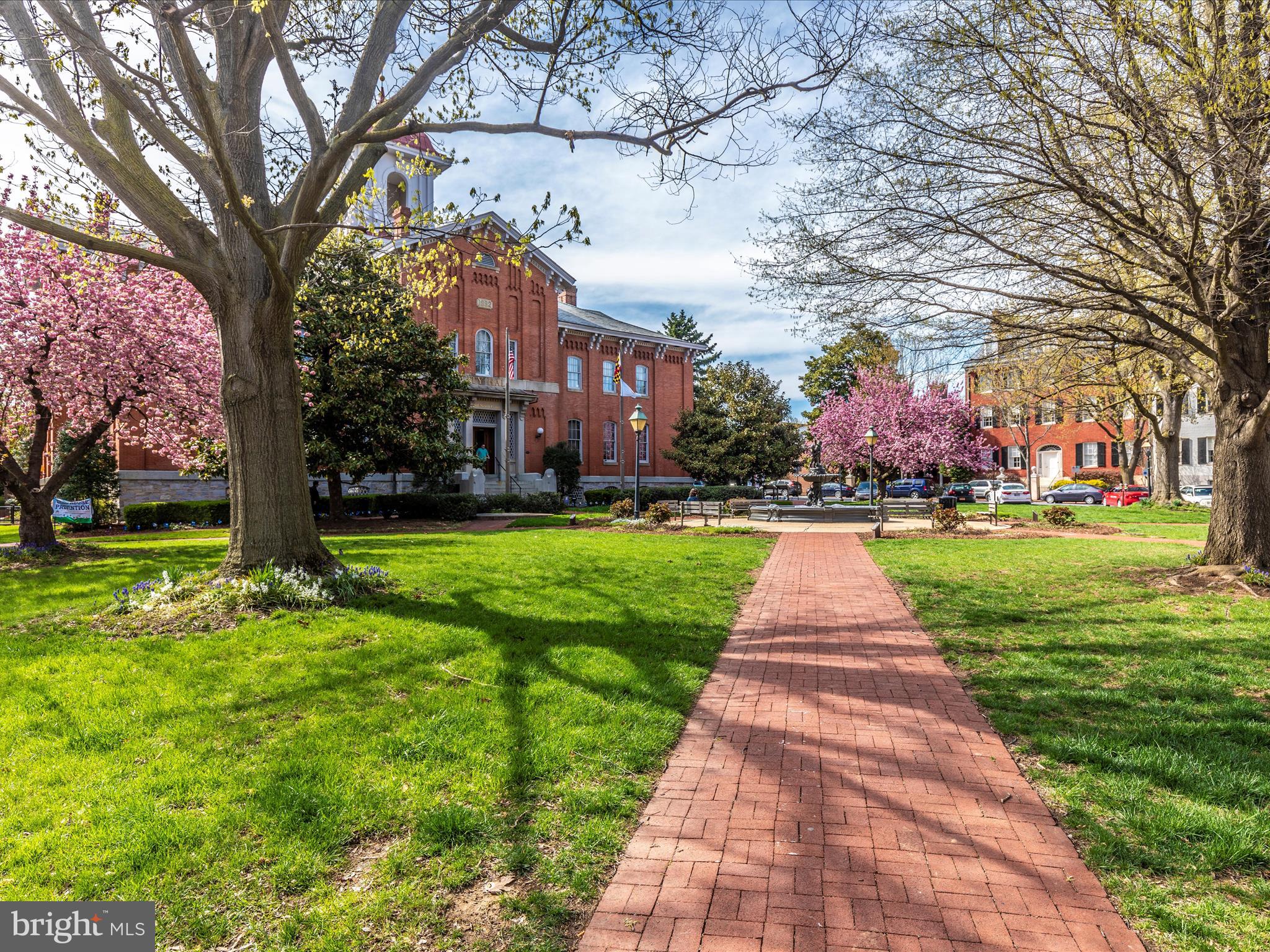 HOOD COLLEGE - Residential