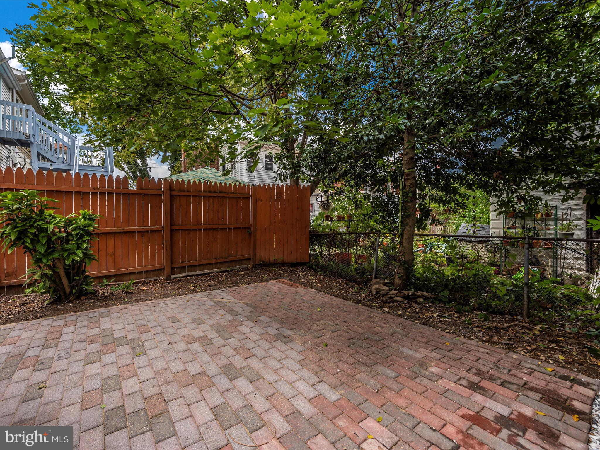 HOOD COLLEGE - Residential