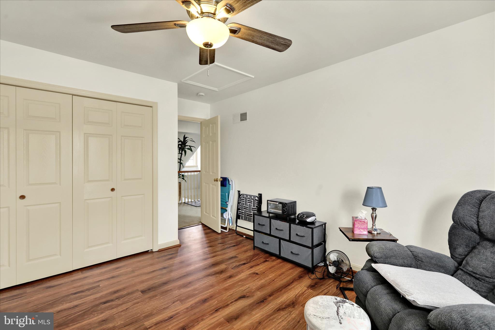 KISSEL HILL COMMONS - Residential