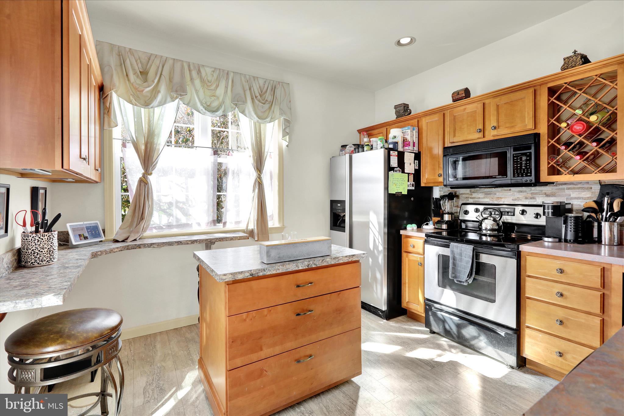 KISSEL HILL COMMONS - Residential