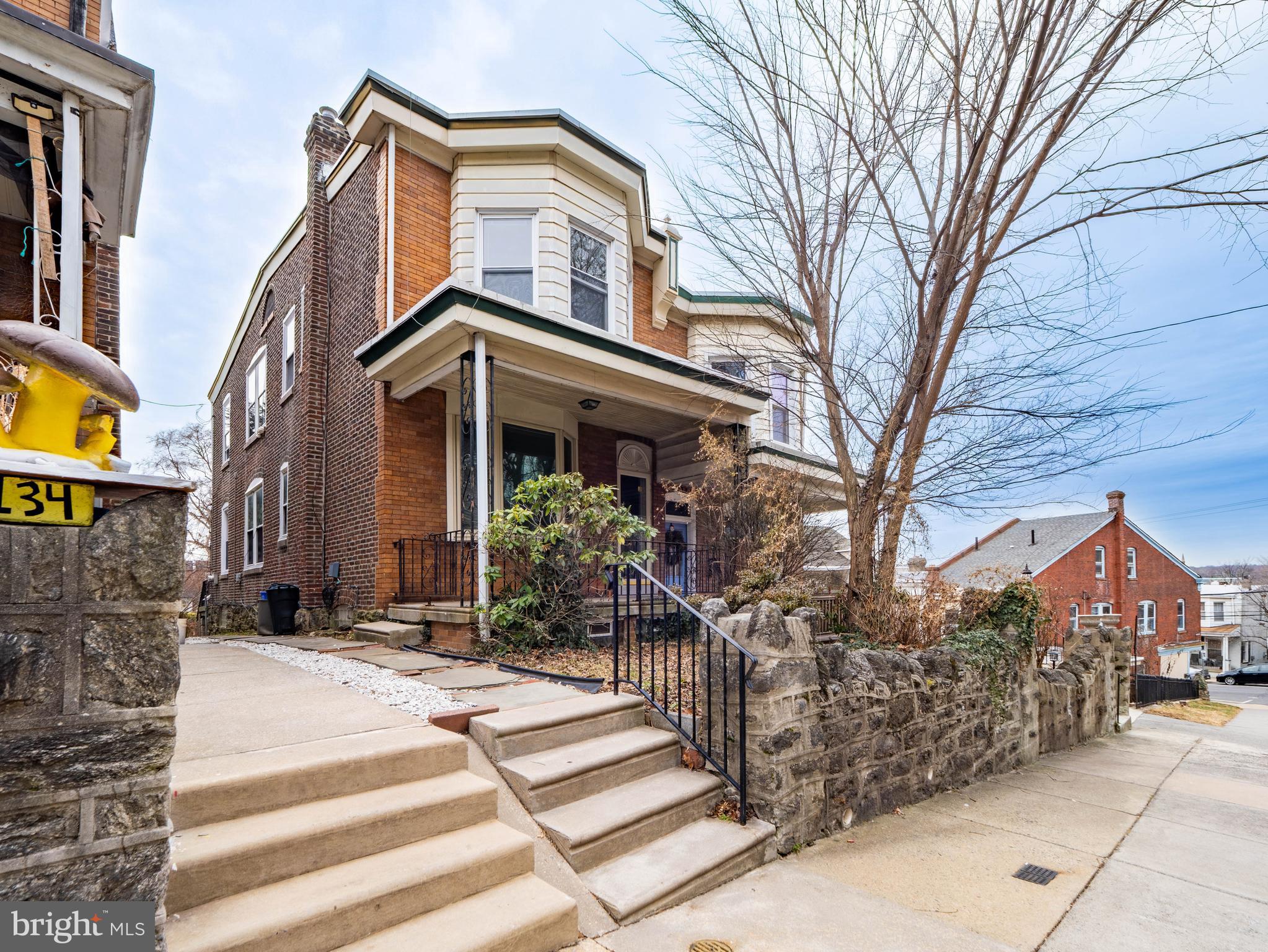 132 LAURISTON STREET