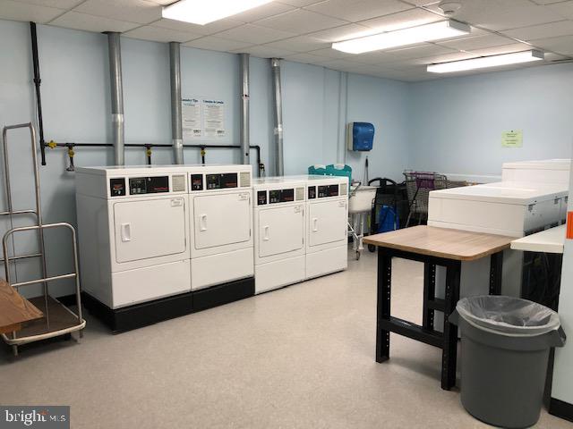 ROLAND PARK - Residential