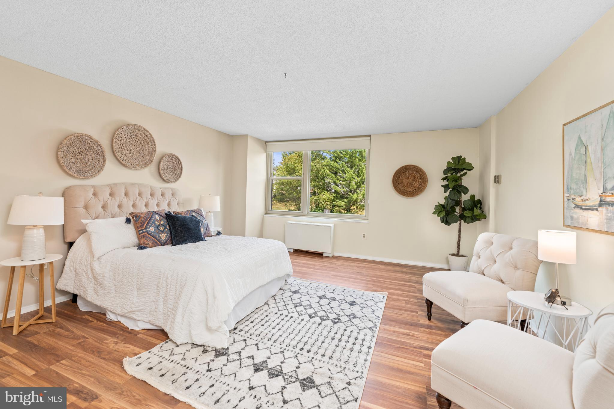 ROLAND PARK - Residential