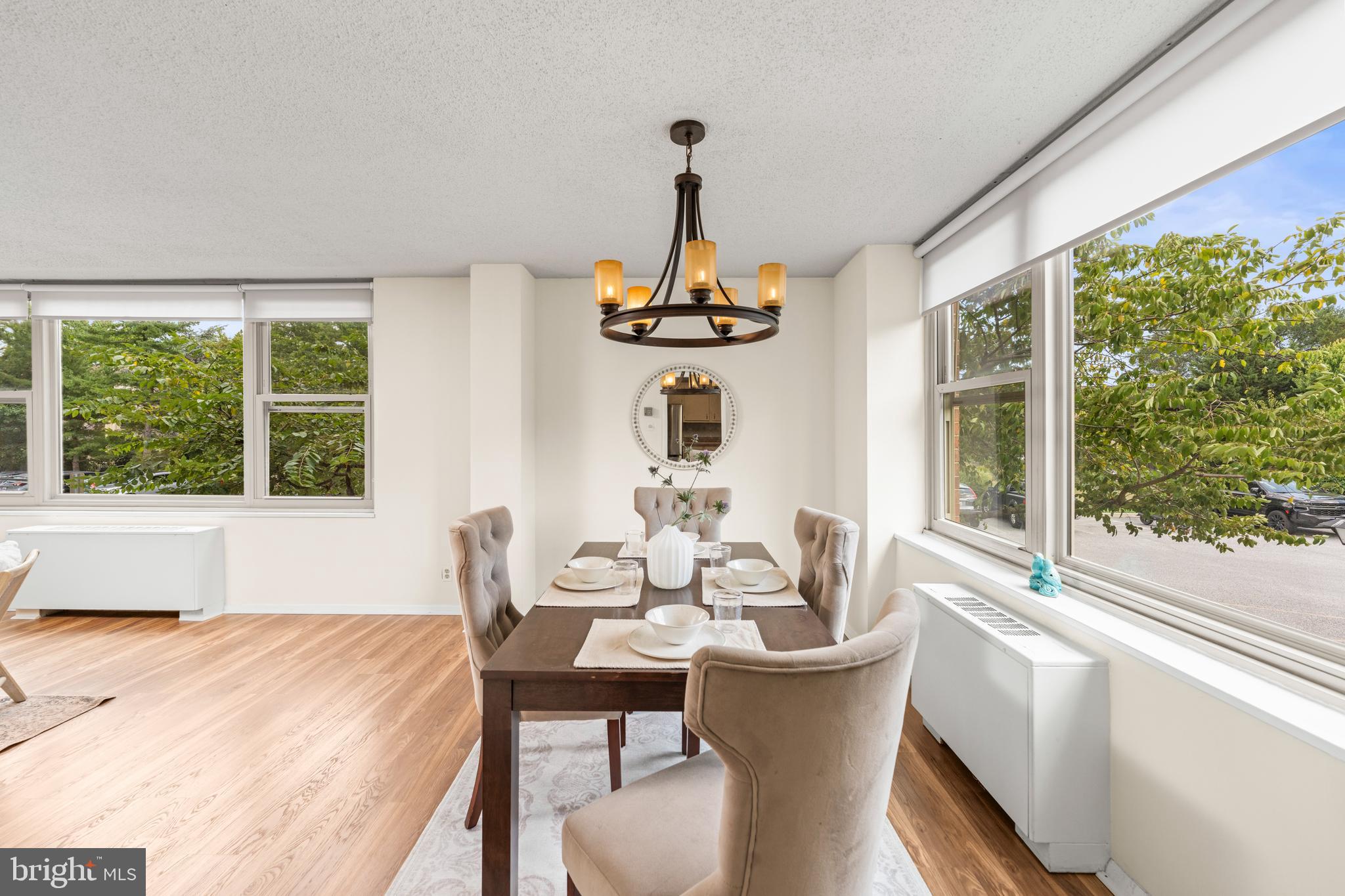 ROLAND PARK - Residential