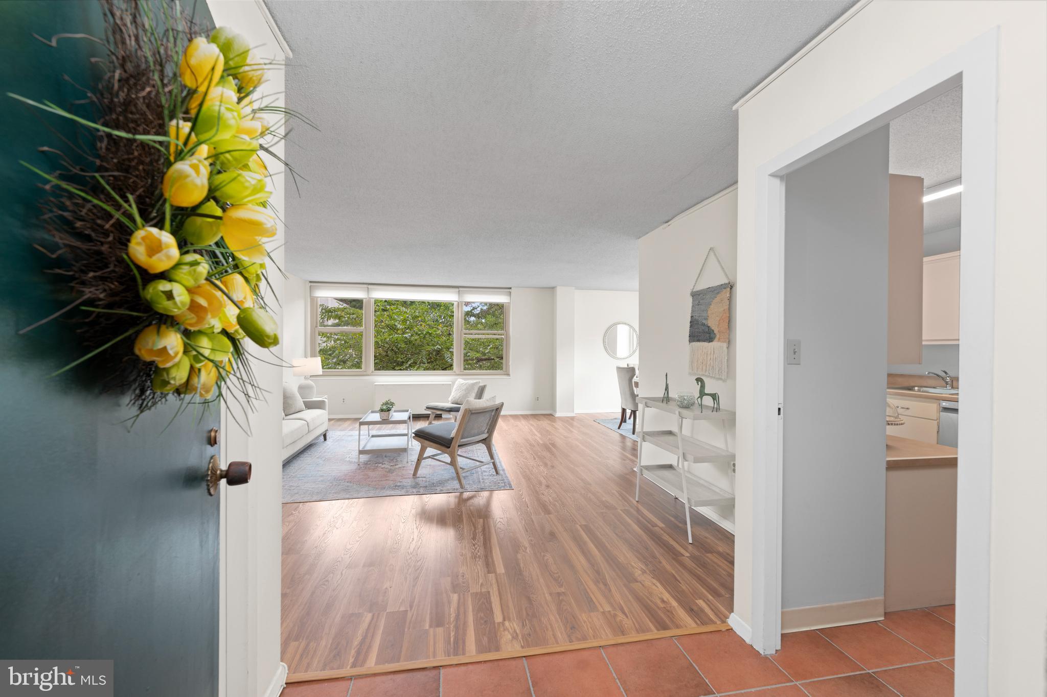 ROLAND PARK - Residential