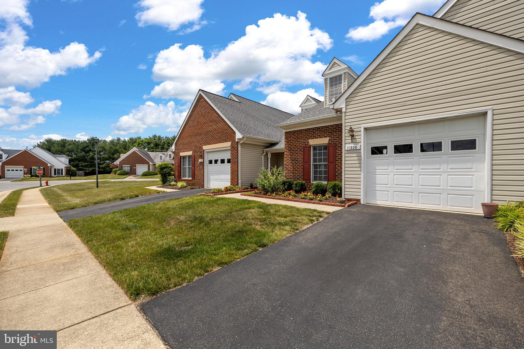 11208 SILVERSMITH LANE