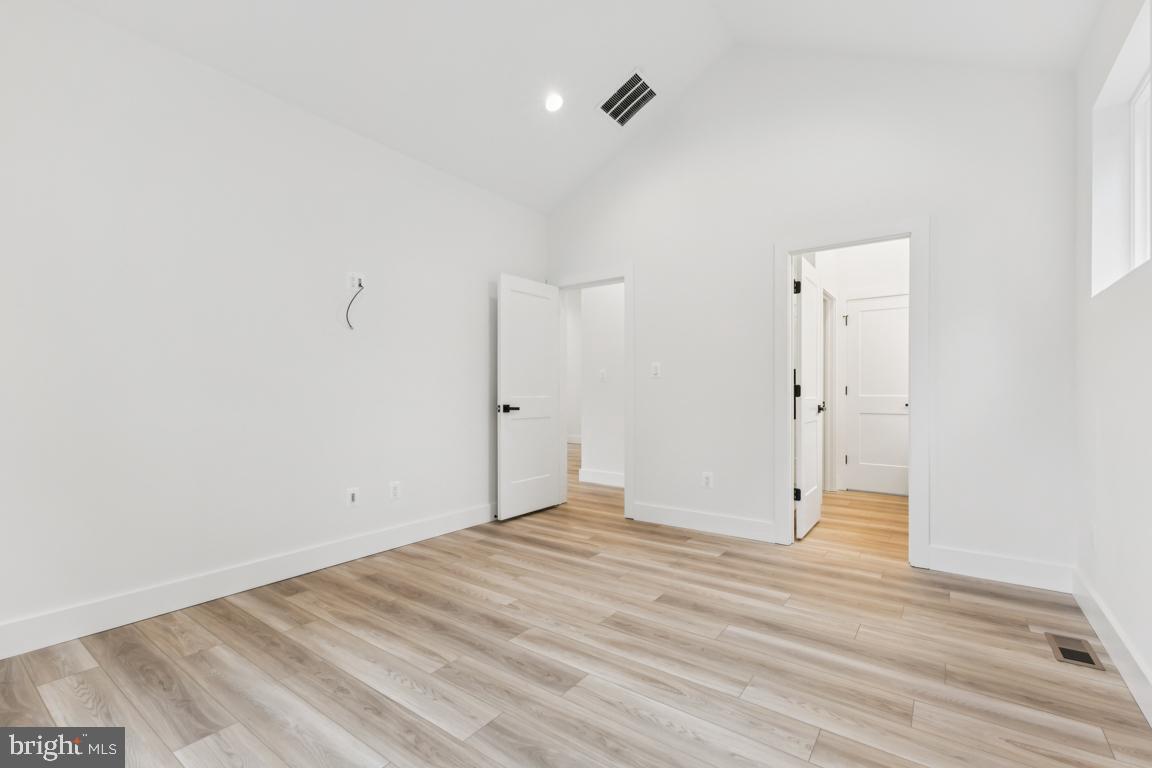 ELKWOOD - Residential