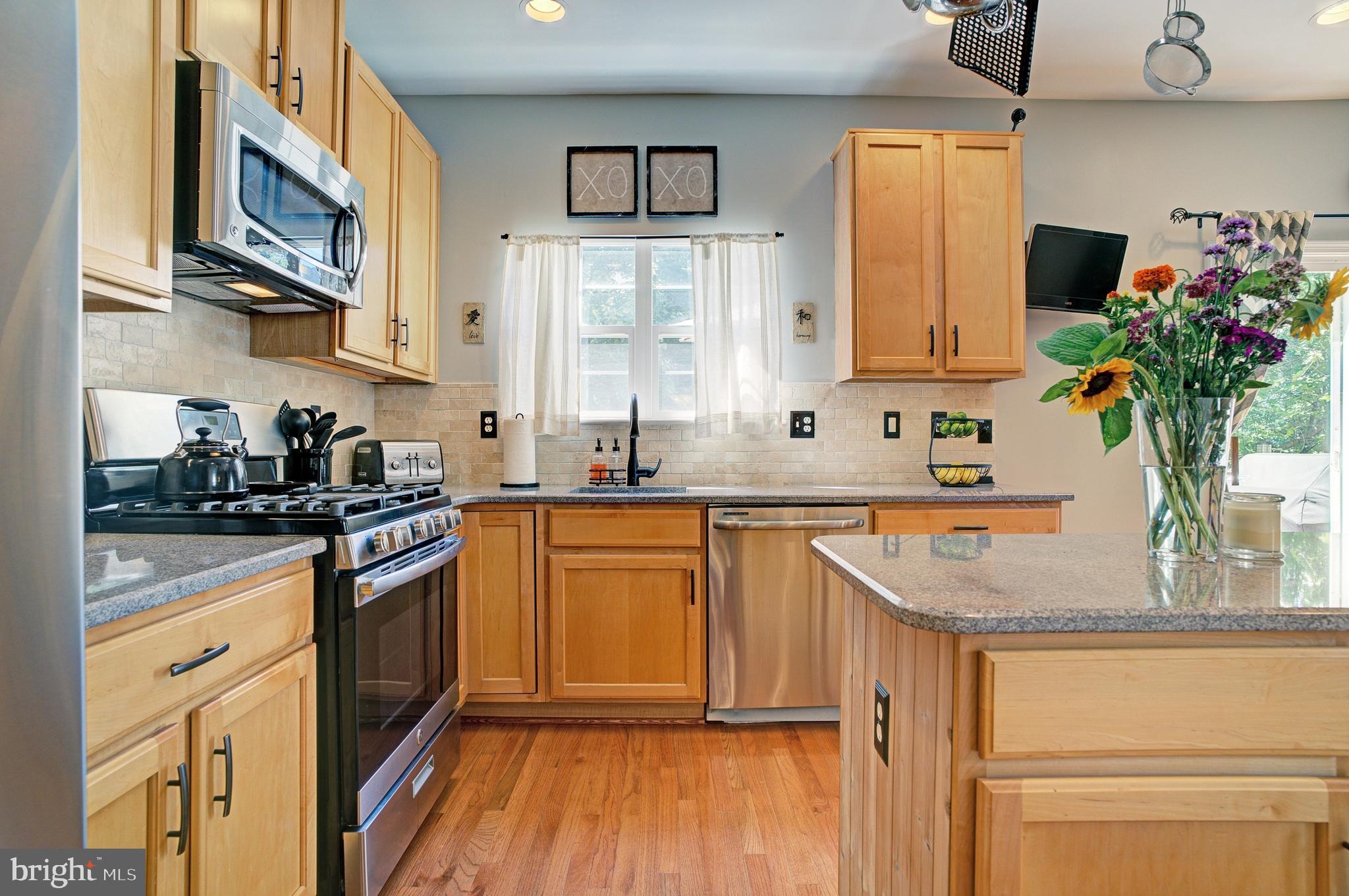 MILESTONE TOWNHOUSES - Residential