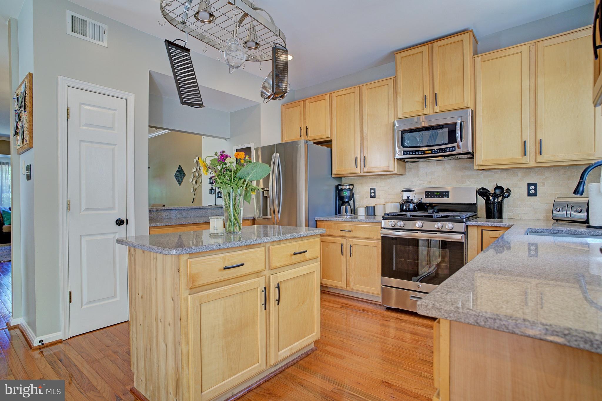 MILESTONE TOWNHOUSES - Residential