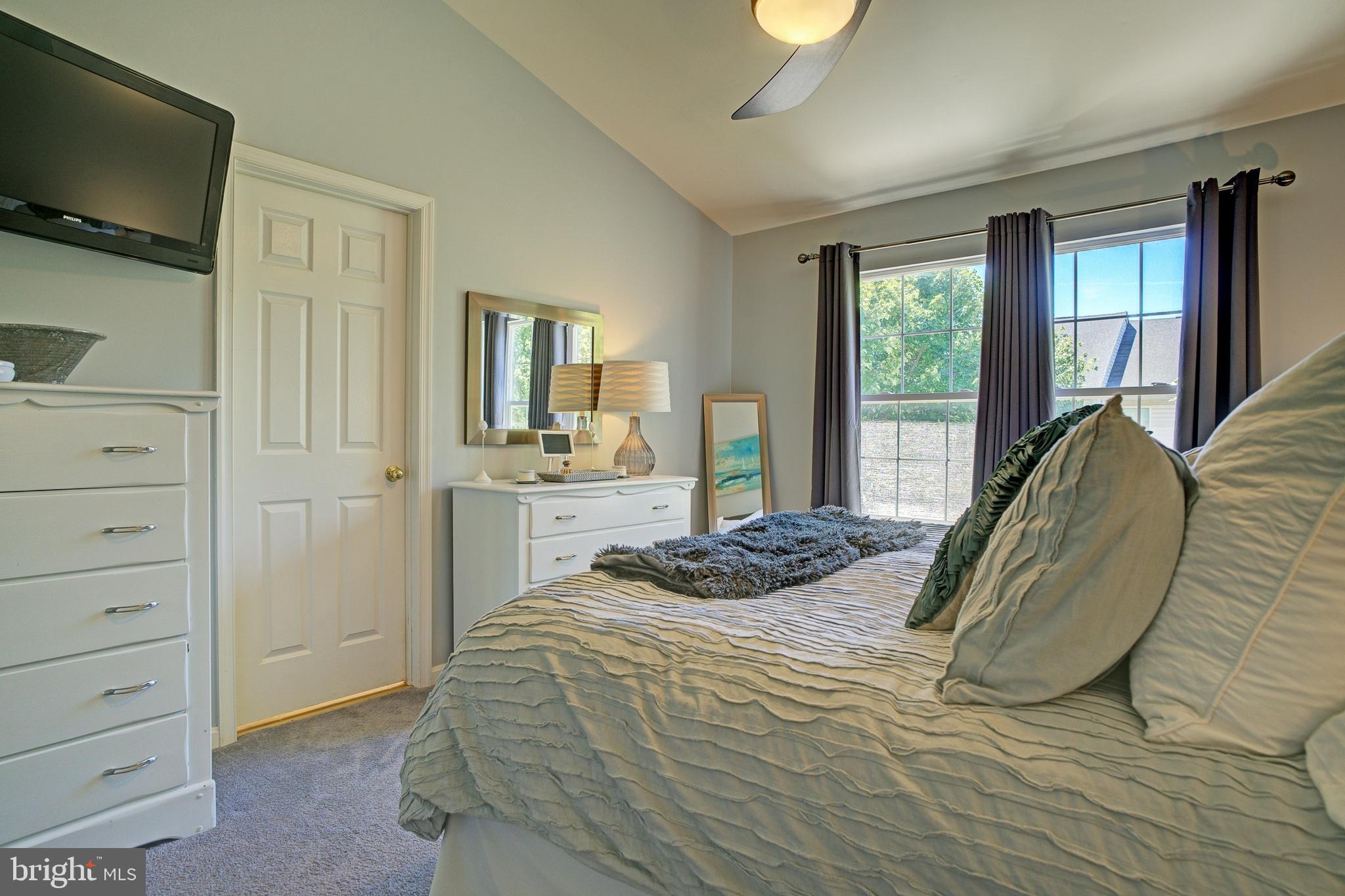 MILESTONE TOWNHOUSES - Residential