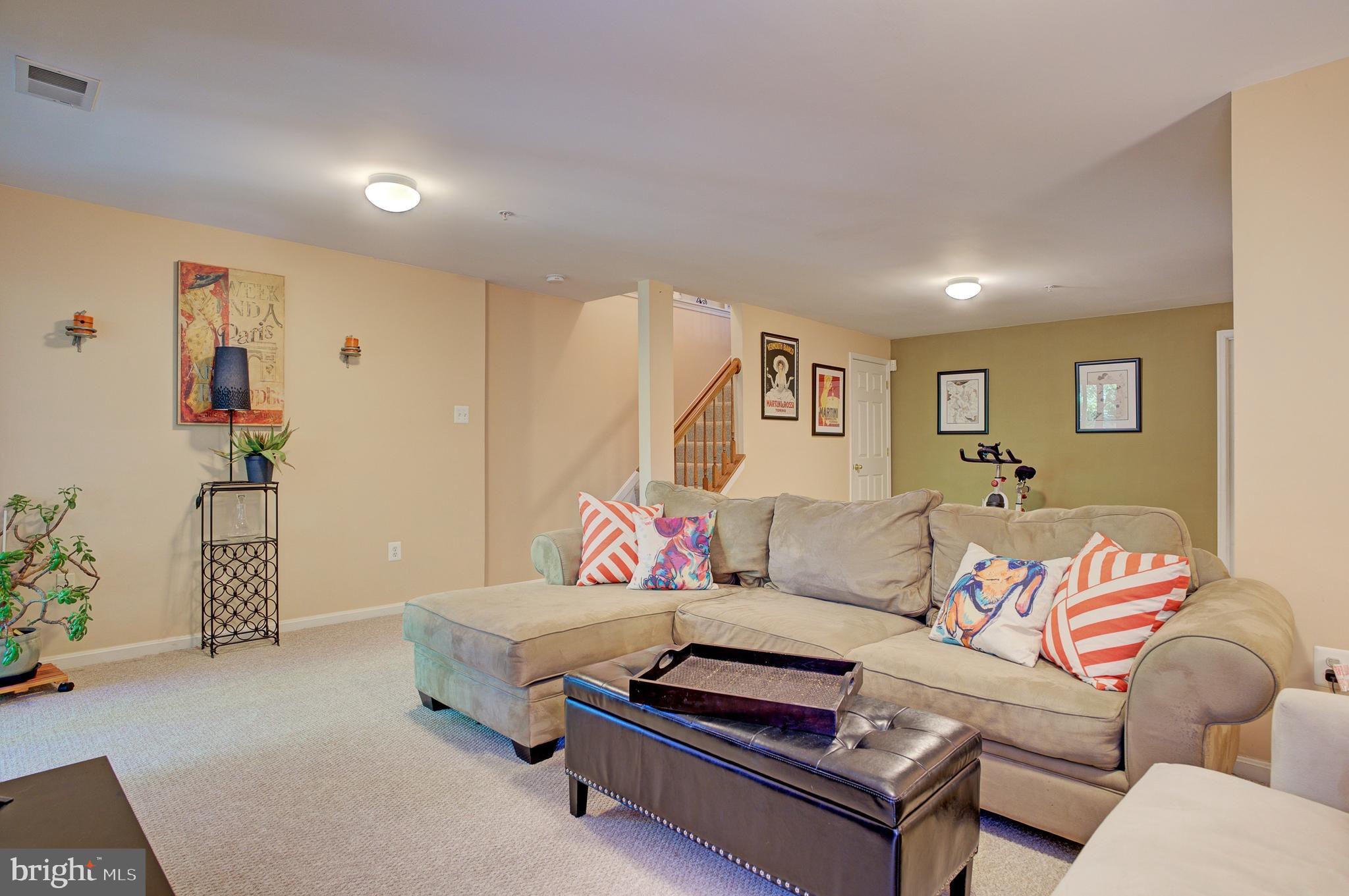 MILESTONE TOWNHOUSES - Residential