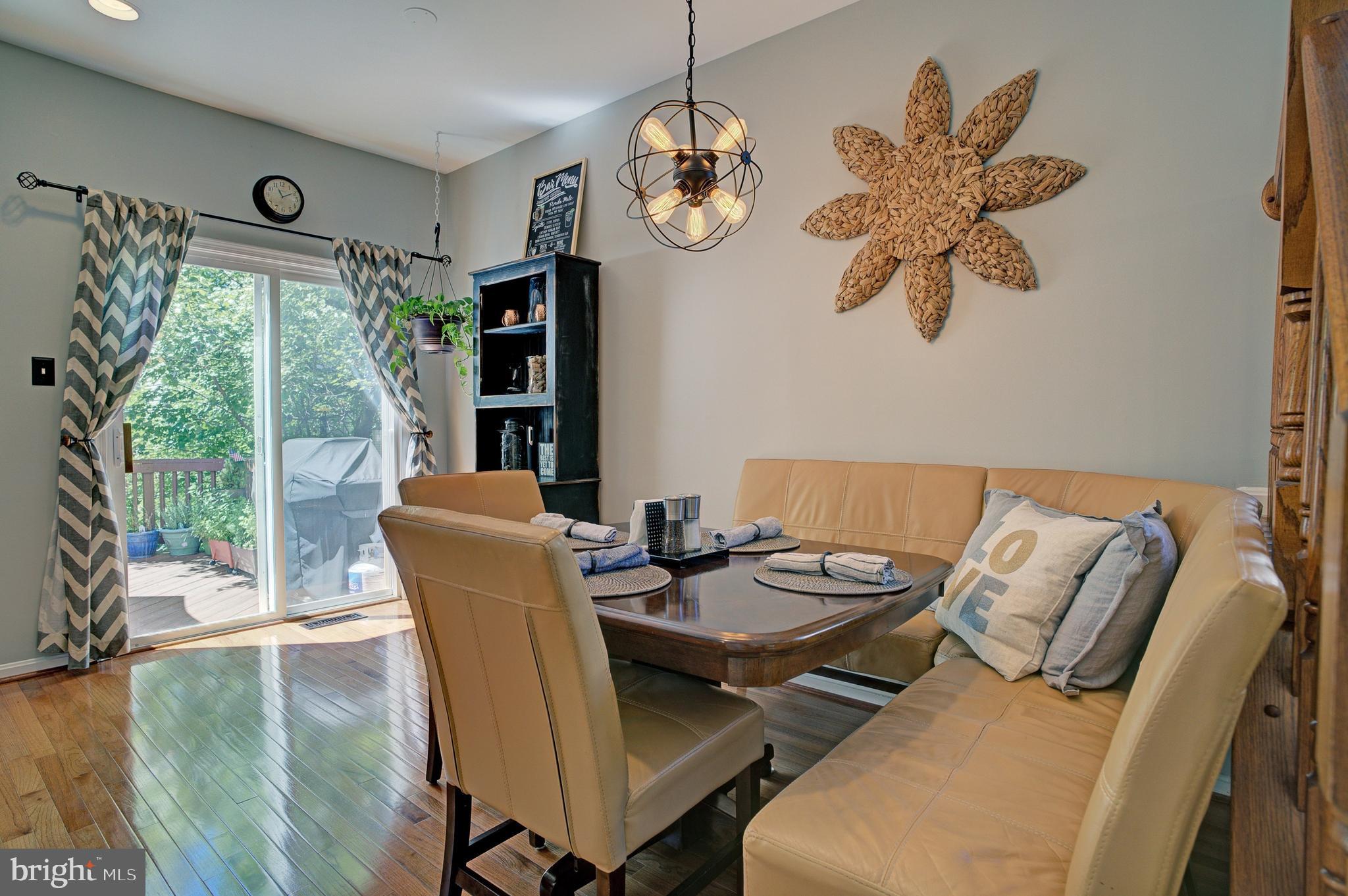 MILESTONE TOWNHOUSES - Residential