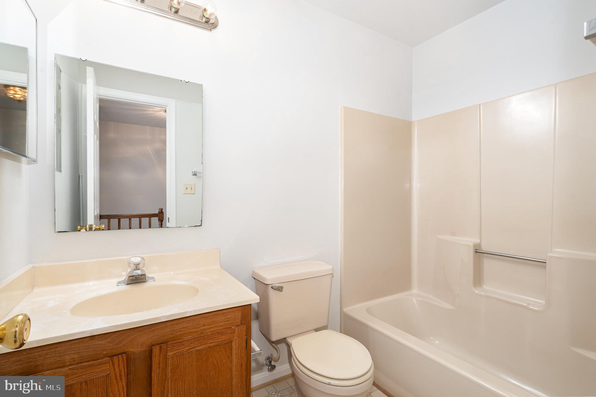 TALL OAKS TOWNHOUSES - Residential