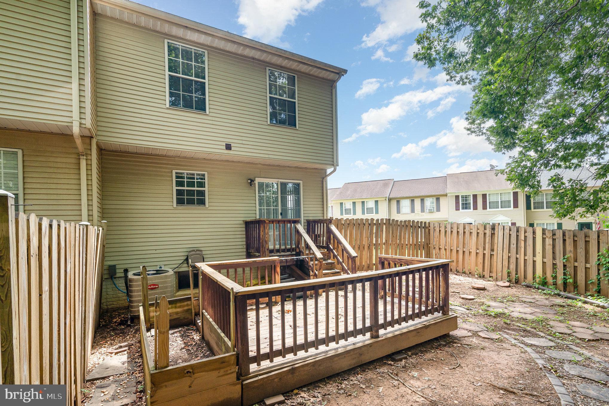 TALL OAKS TOWNHOUSES - Residential