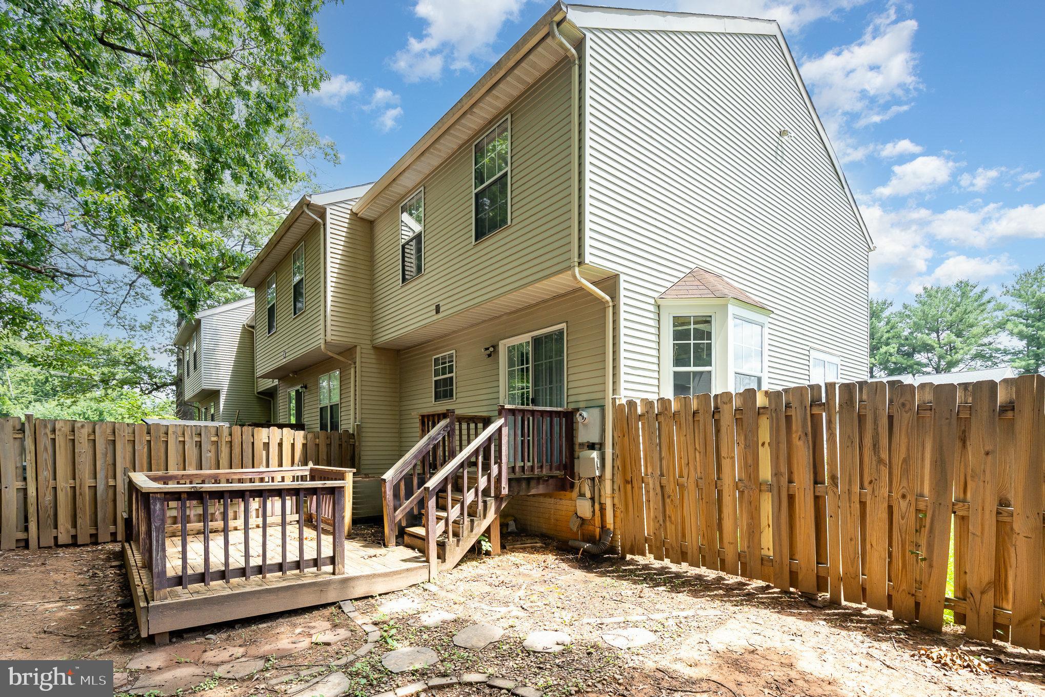 TALL OAKS TOWNHOUSES - Residential