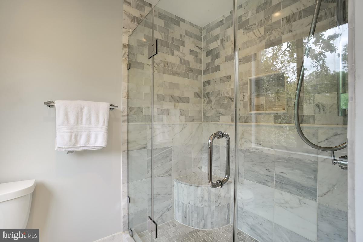 CONGRESSIONAL COUNTRY CLUB ESTATES - Residential