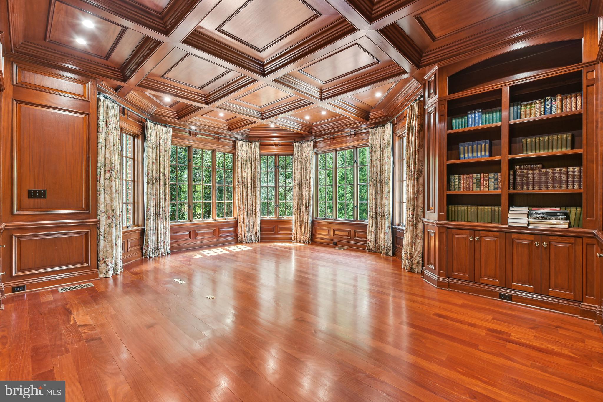 THE RESERVE - Residential