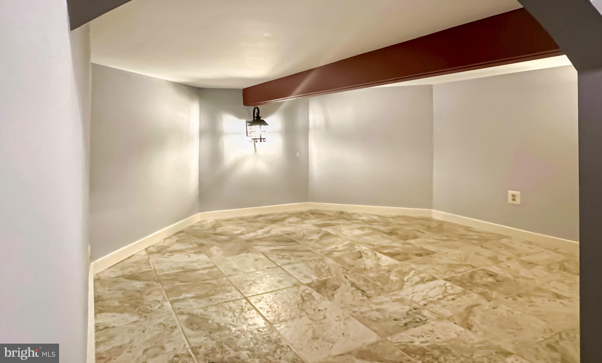 THE RESERVE - Residential