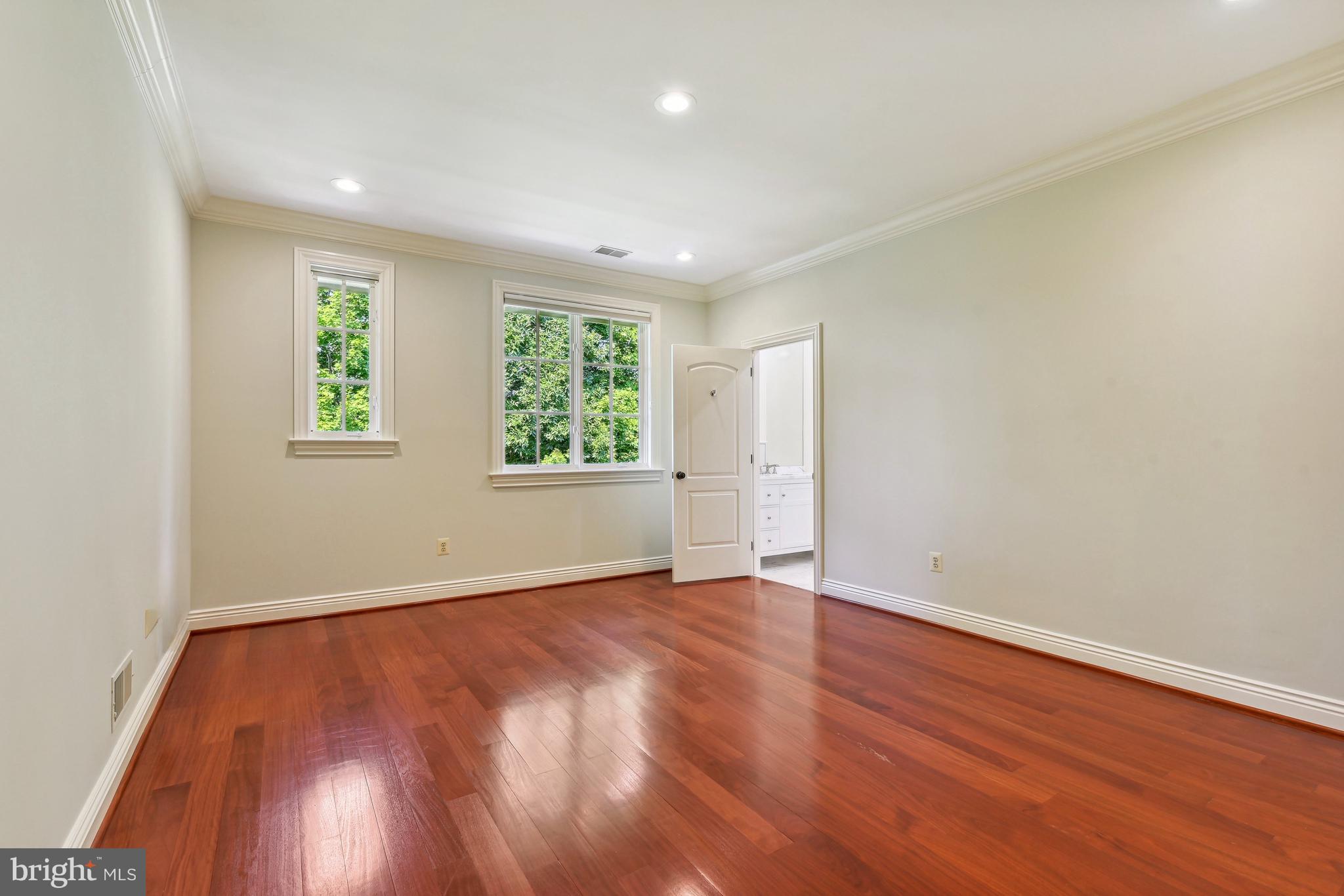 THE RESERVE - Residential