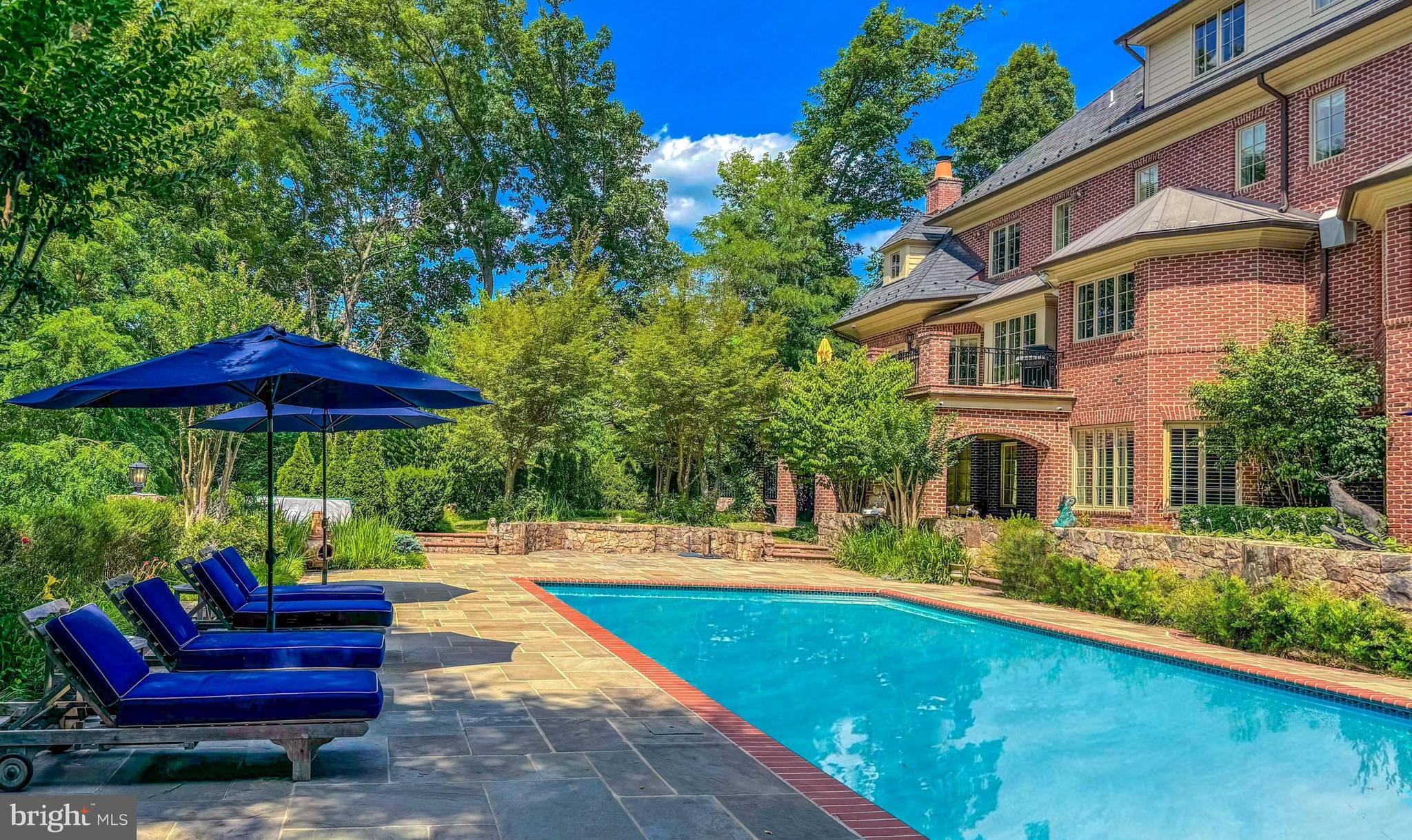 THE RESERVE - Residential